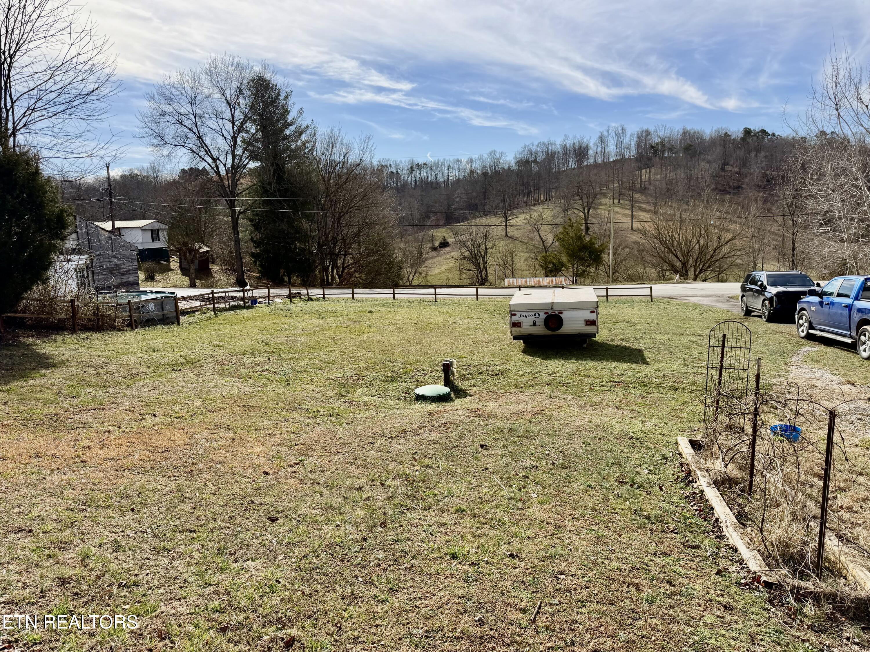 2218 Clouds Road New Tazewell TN 37825