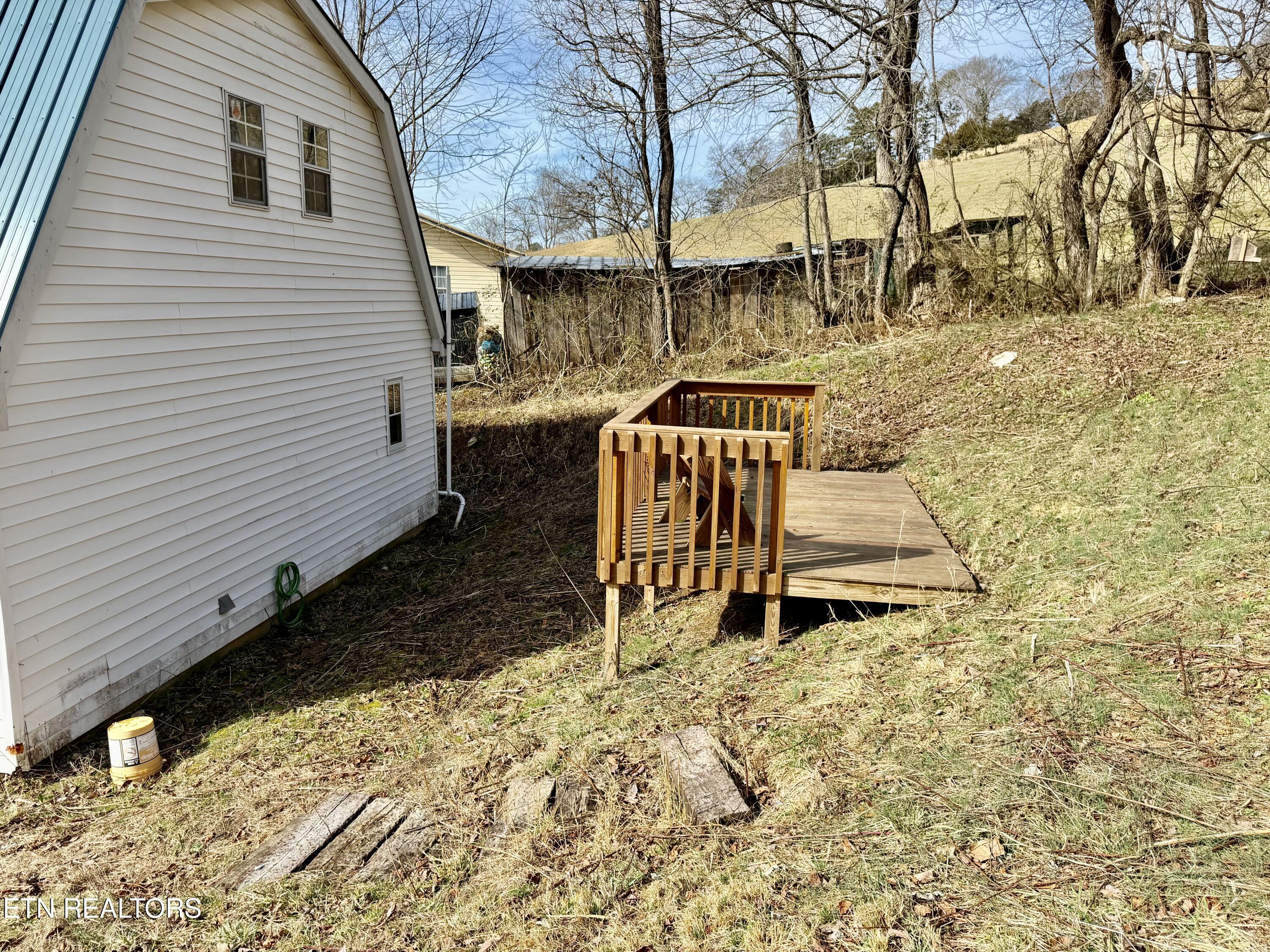 2218 Clouds Road New Tazewell TN 37825