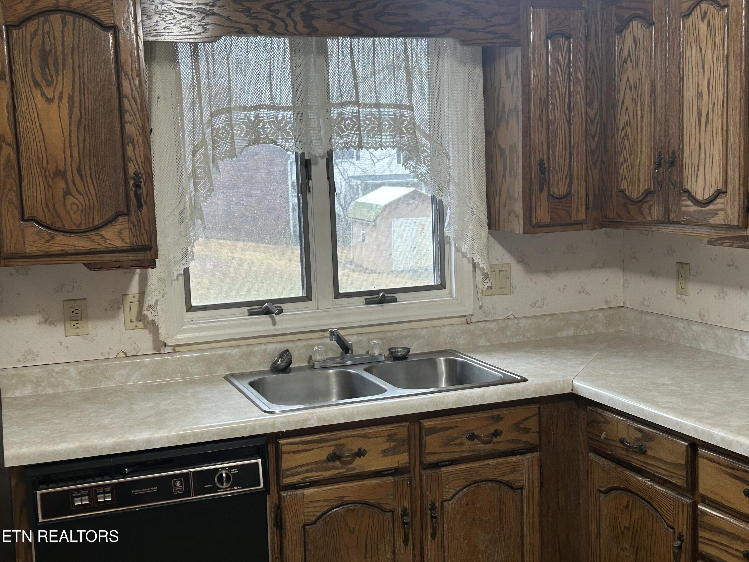 214 Ross Estates Road Kingston TN 37763