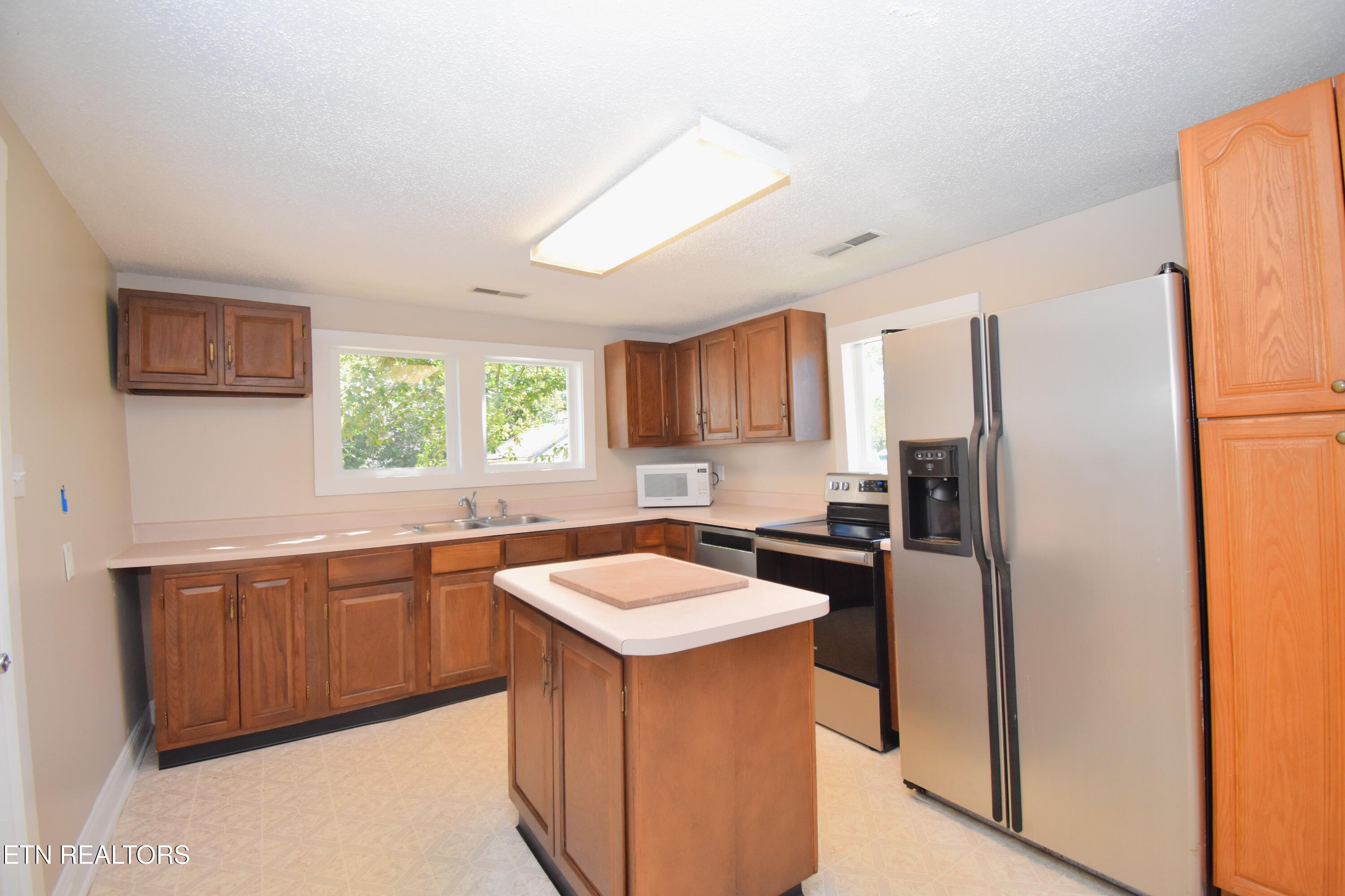 222 Lynnwood Drive Knoxville TN 37918