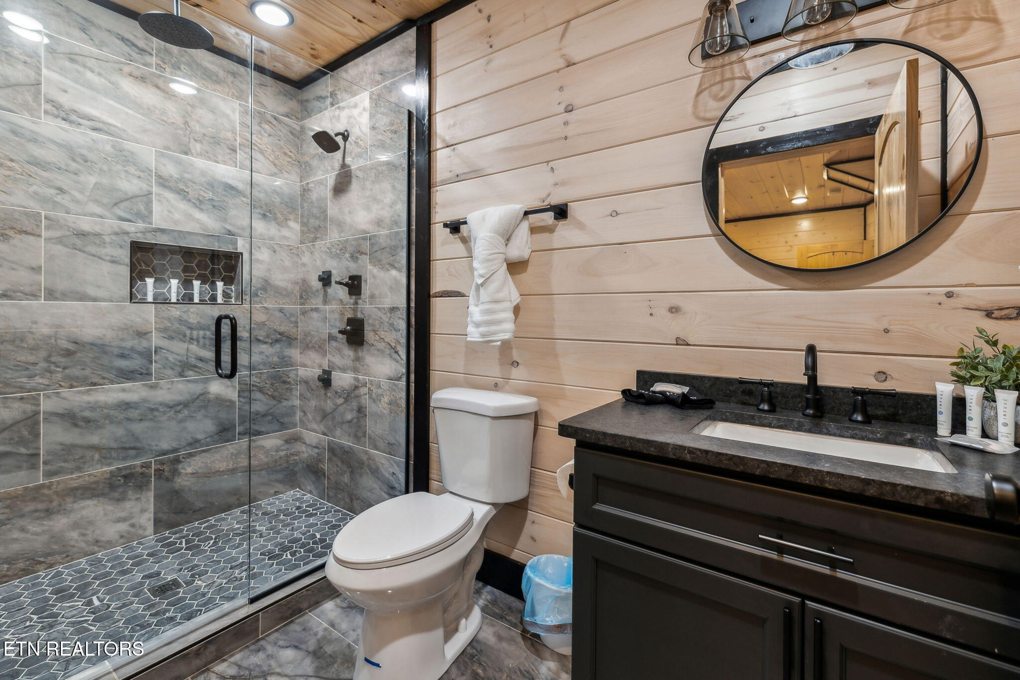 3430 Lillie Boulevard Pigeon Forge TN 37876
