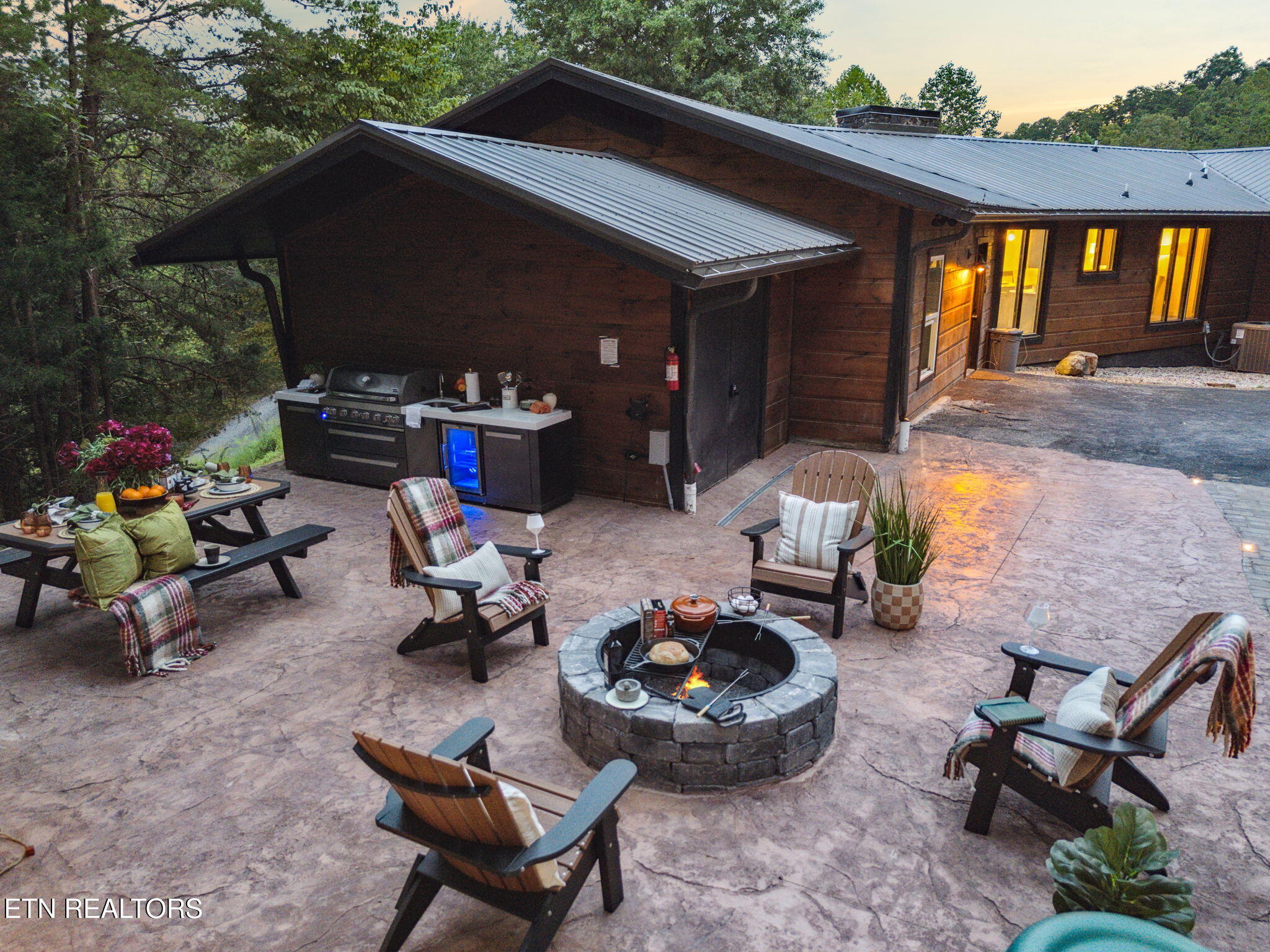 3430 Lillie Boulevard Pigeon Forge TN 37876