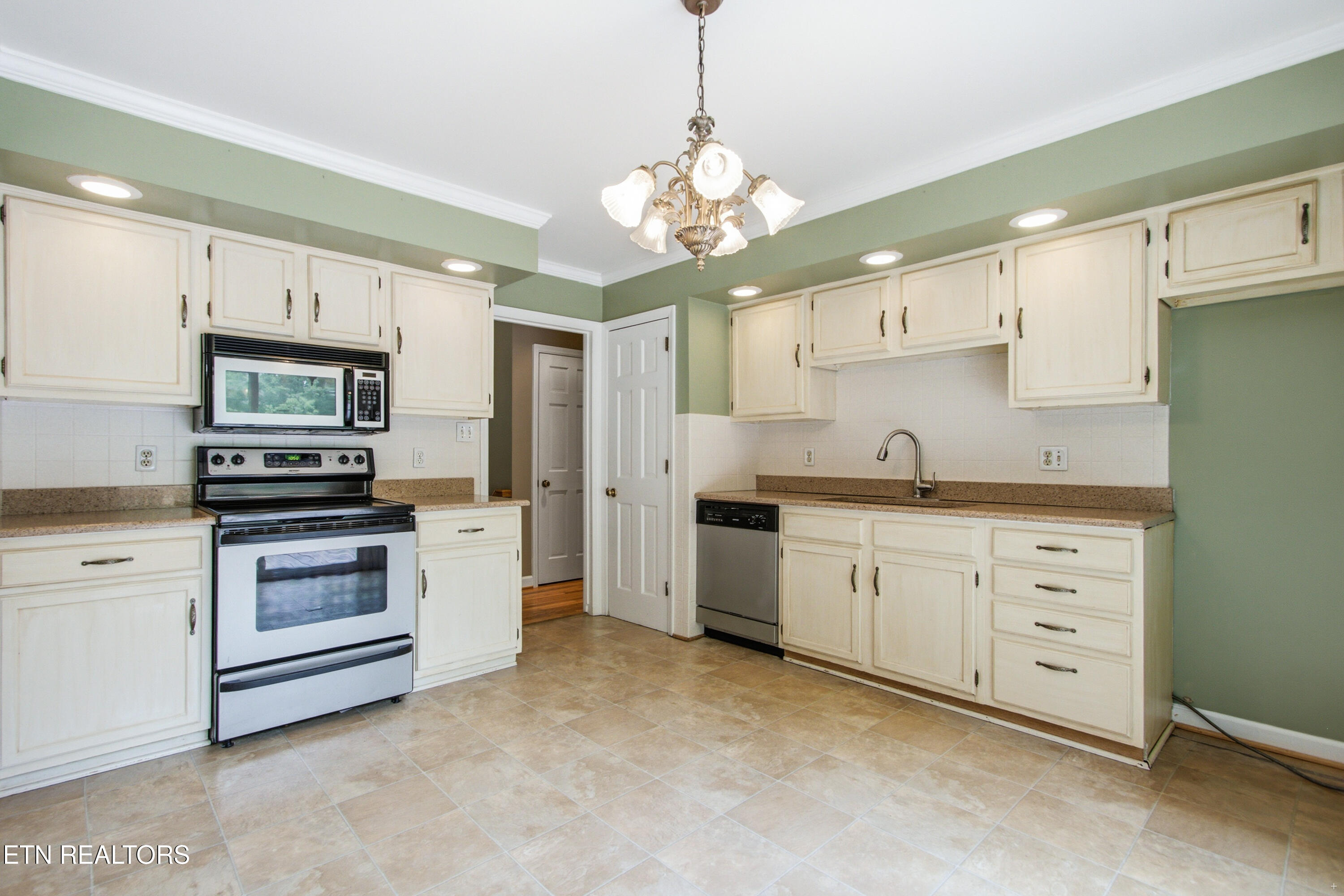 2012 Grenada Boulevard Knoxville TN 37922