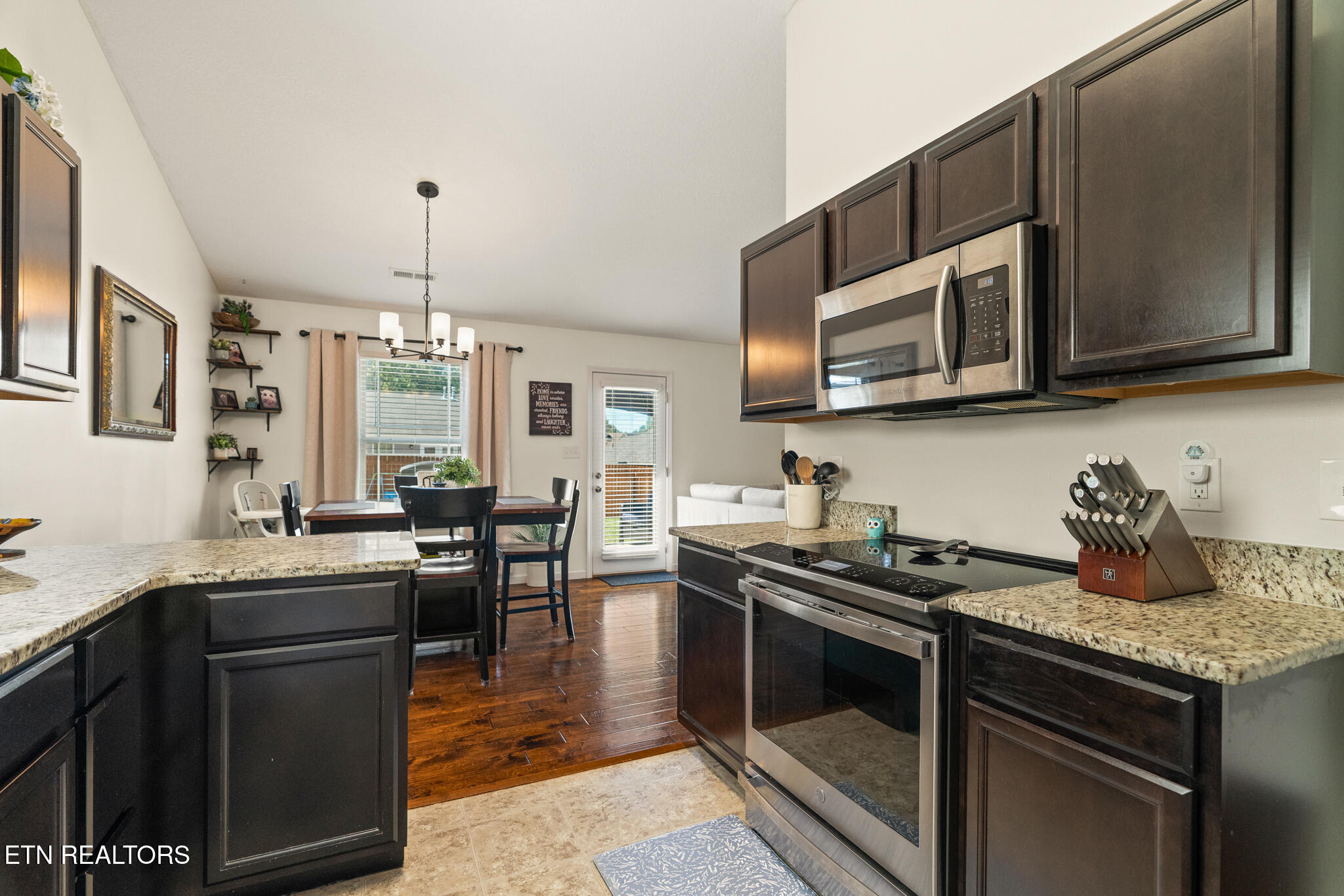 1711 Cove Oak Lane Knoxville TN 37909