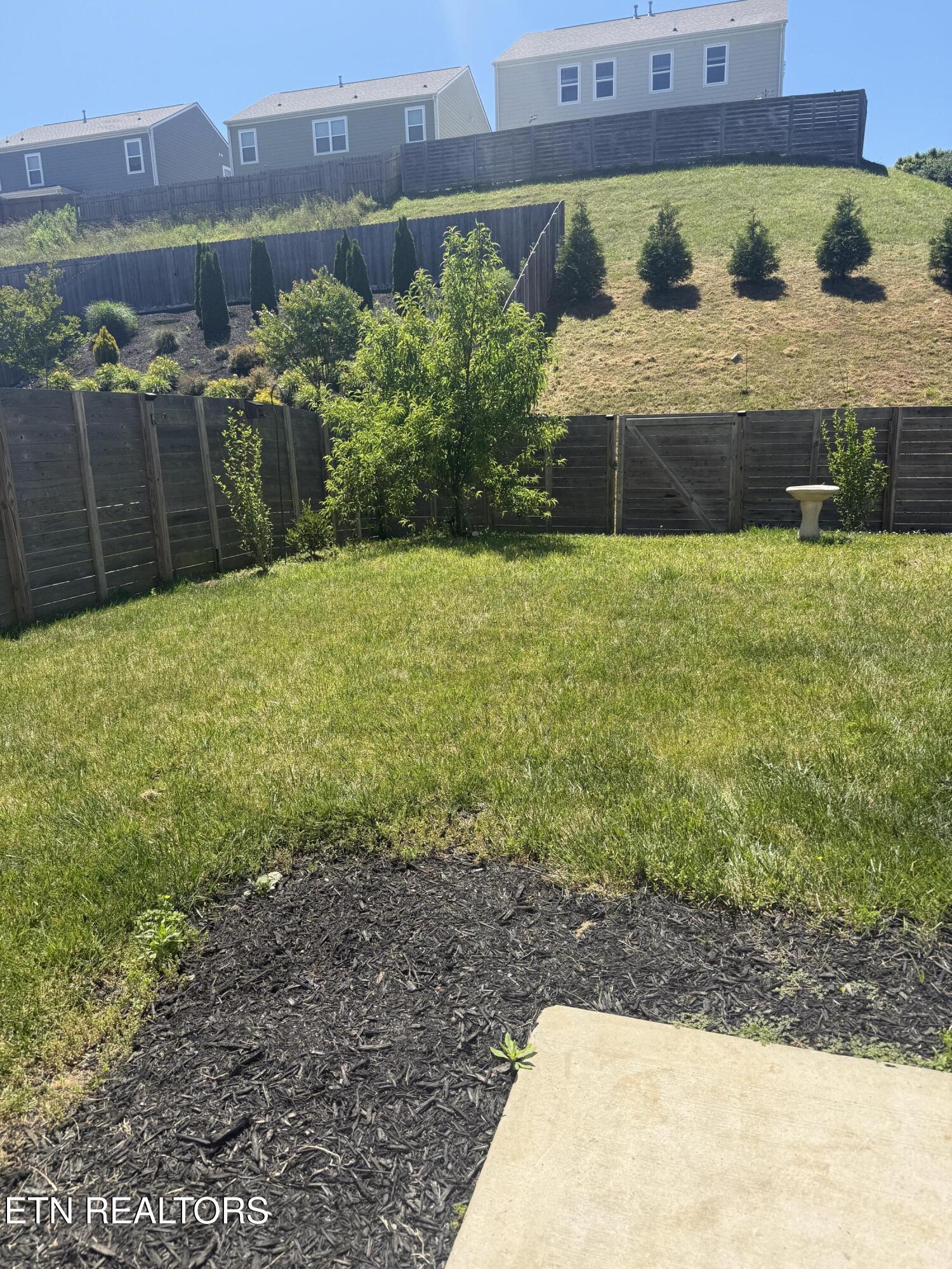 1174 Hampton Place Circle Loudon TN 37774