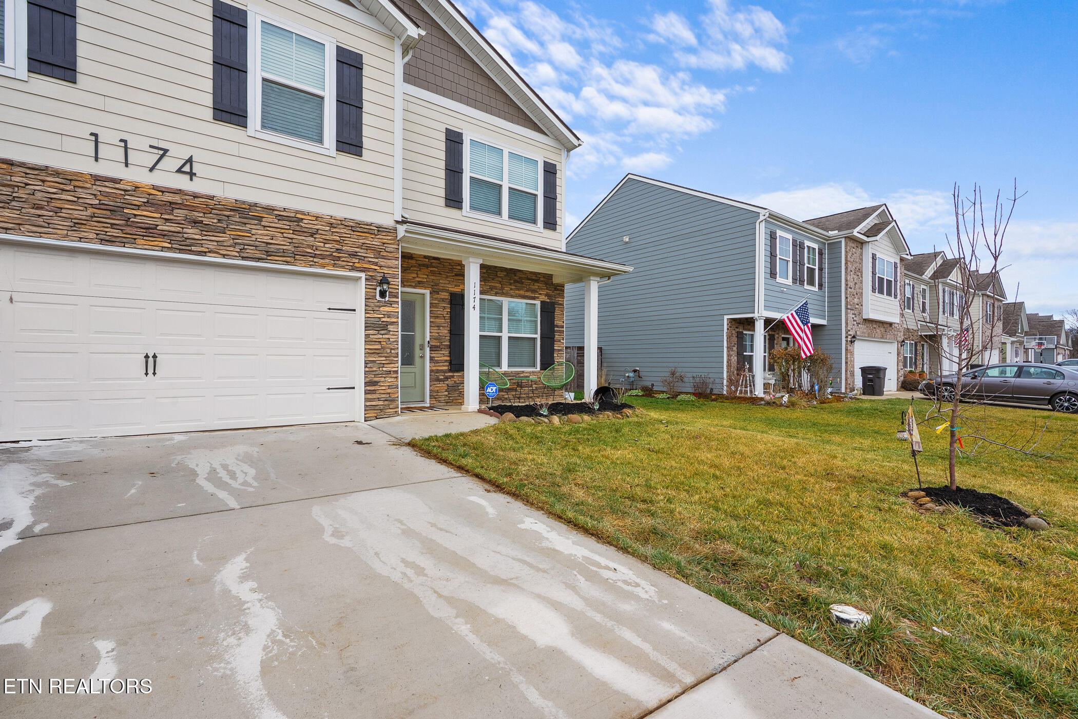 1174 Hampton Place Circle Loudon TN 37774