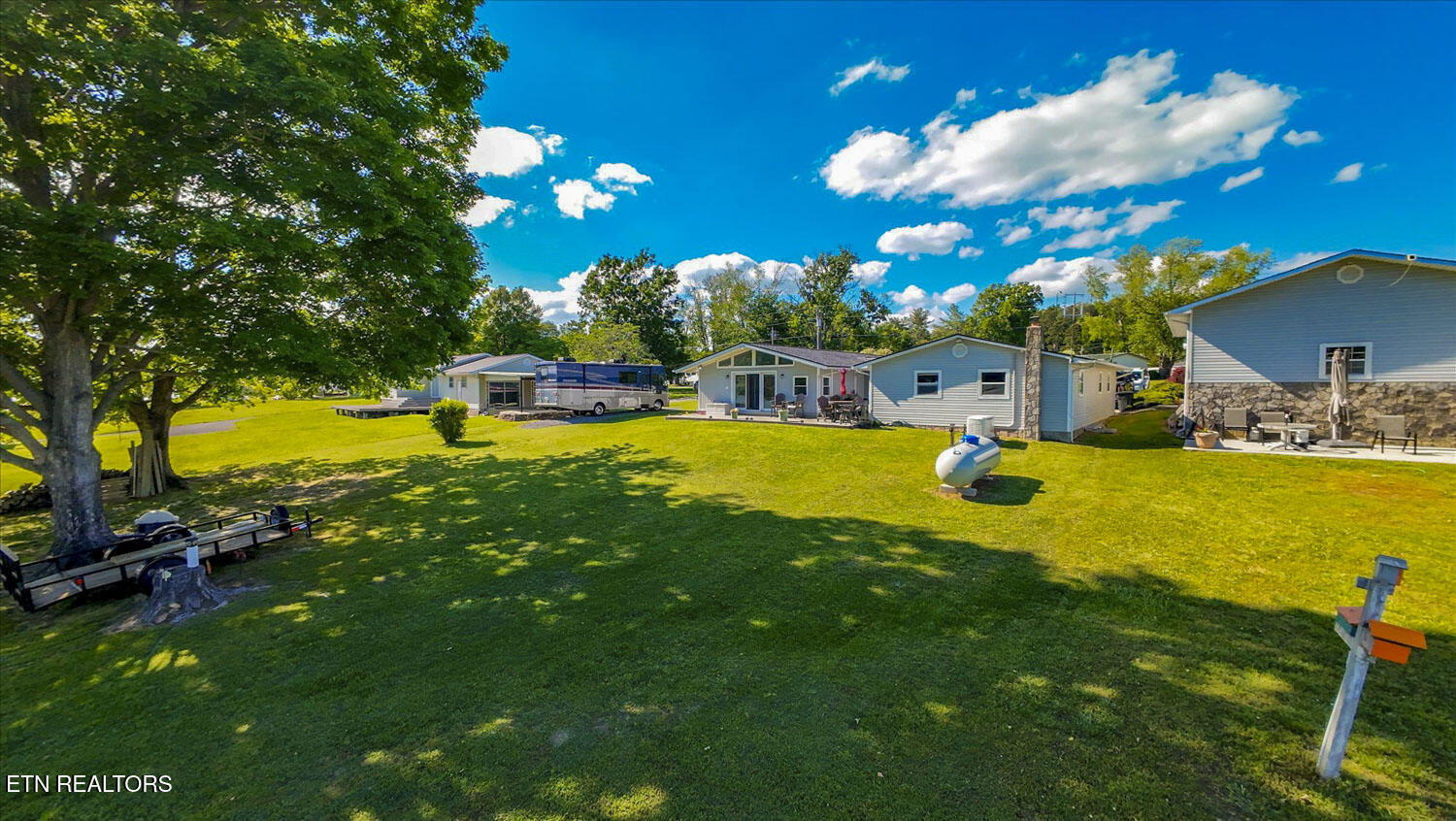 1648 Canal Lane Dandridge TN 37725