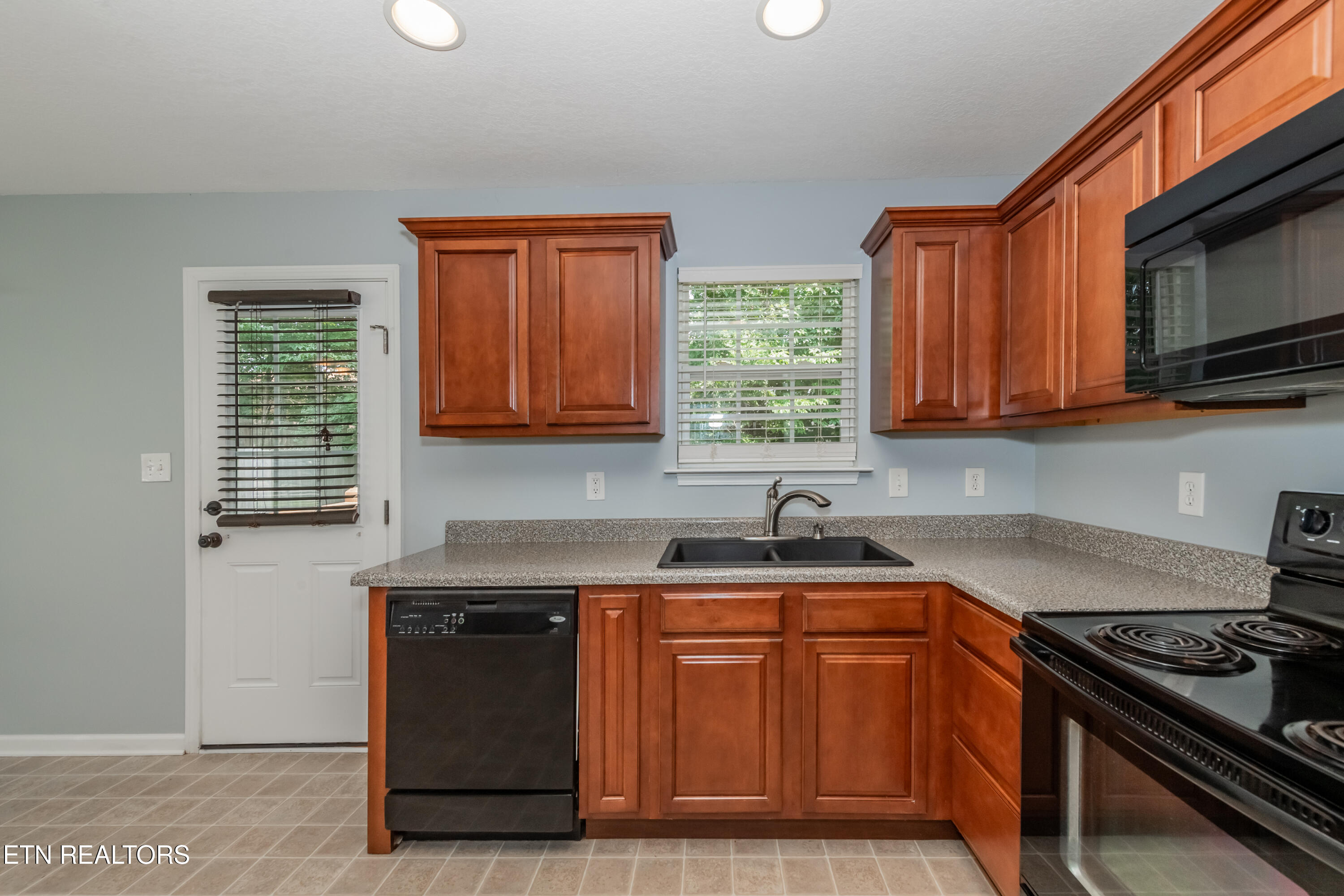 729 Chamberlain Manor Way Knoxville TN 37920