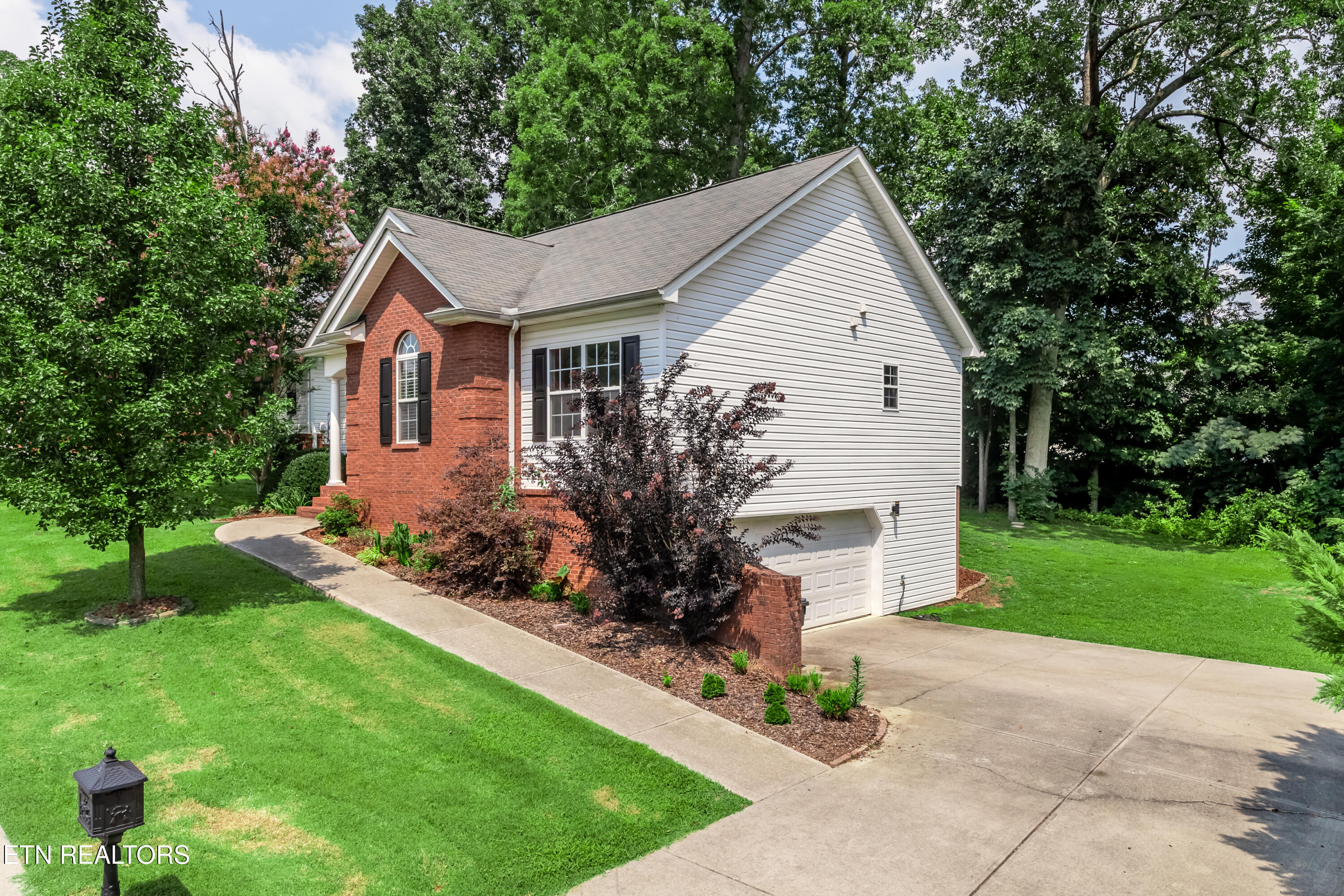 729 Chamberlain Manor Way Knoxville TN 37920