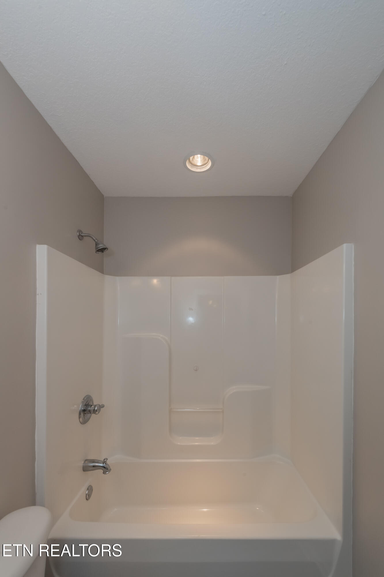 729 Chamberlain Manor Way Knoxville TN 37920