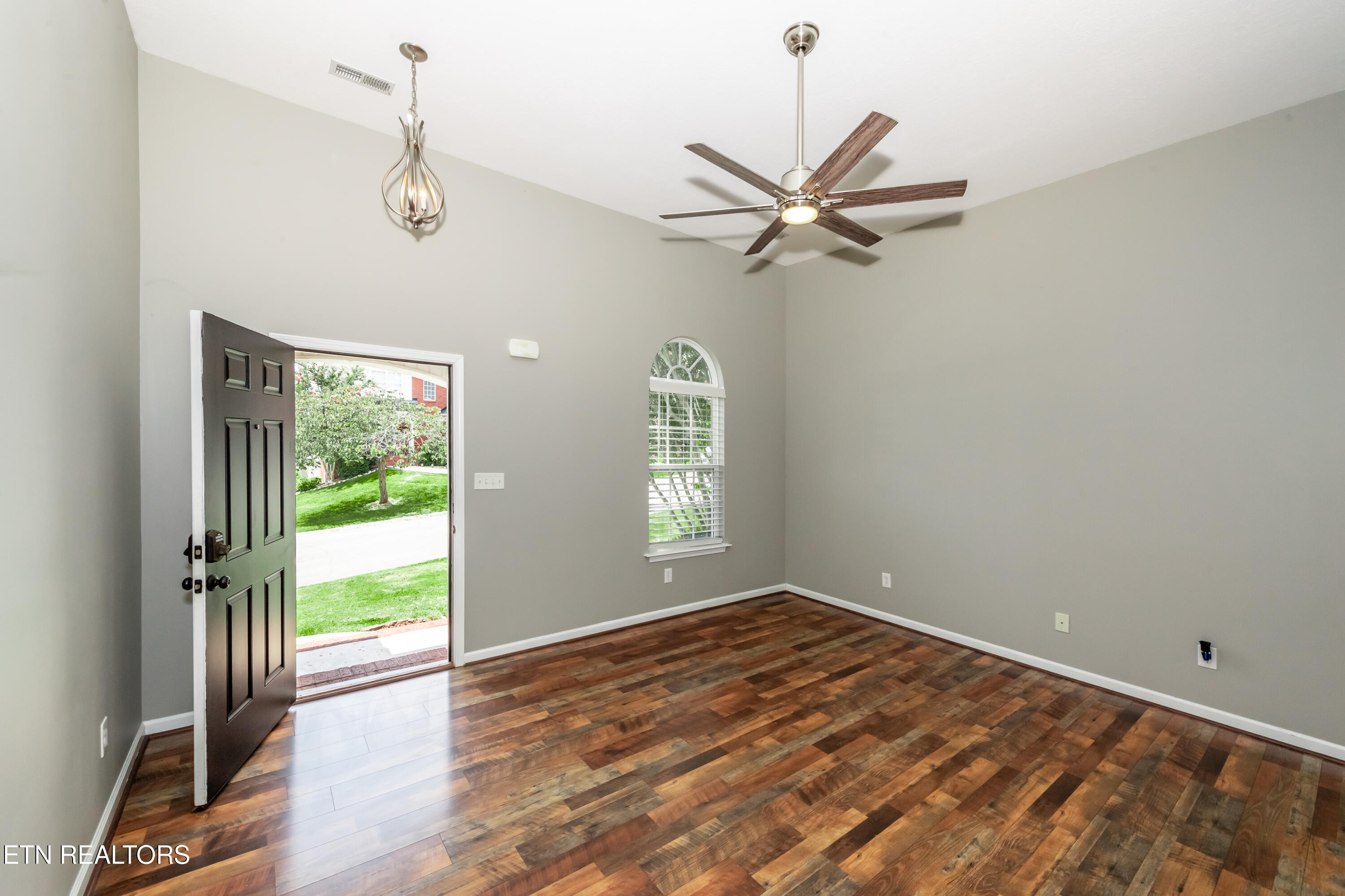 729 Chamberlain Manor Way Knoxville TN 37920