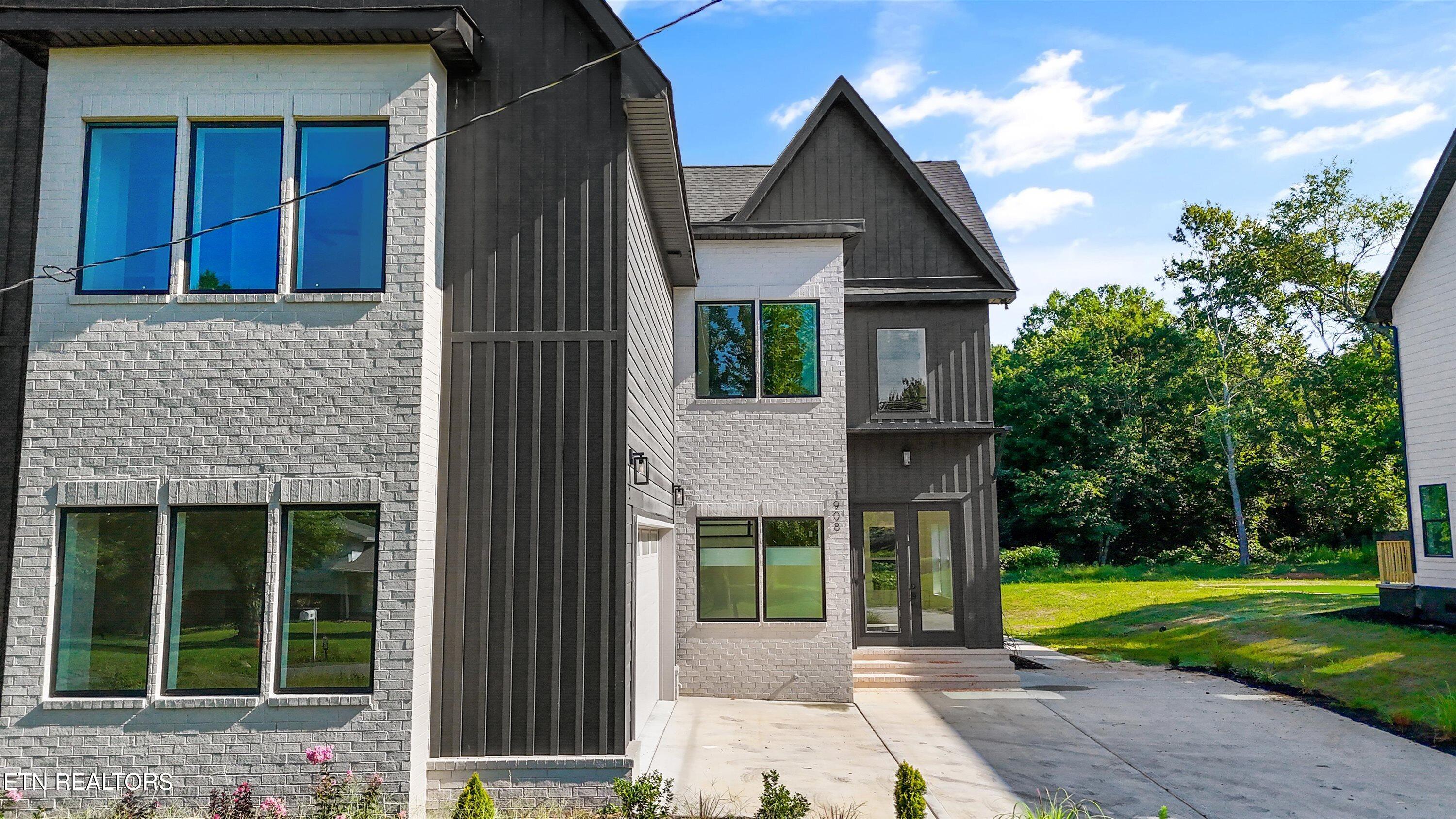 1908 Amherst Road Knoxville TN 37921