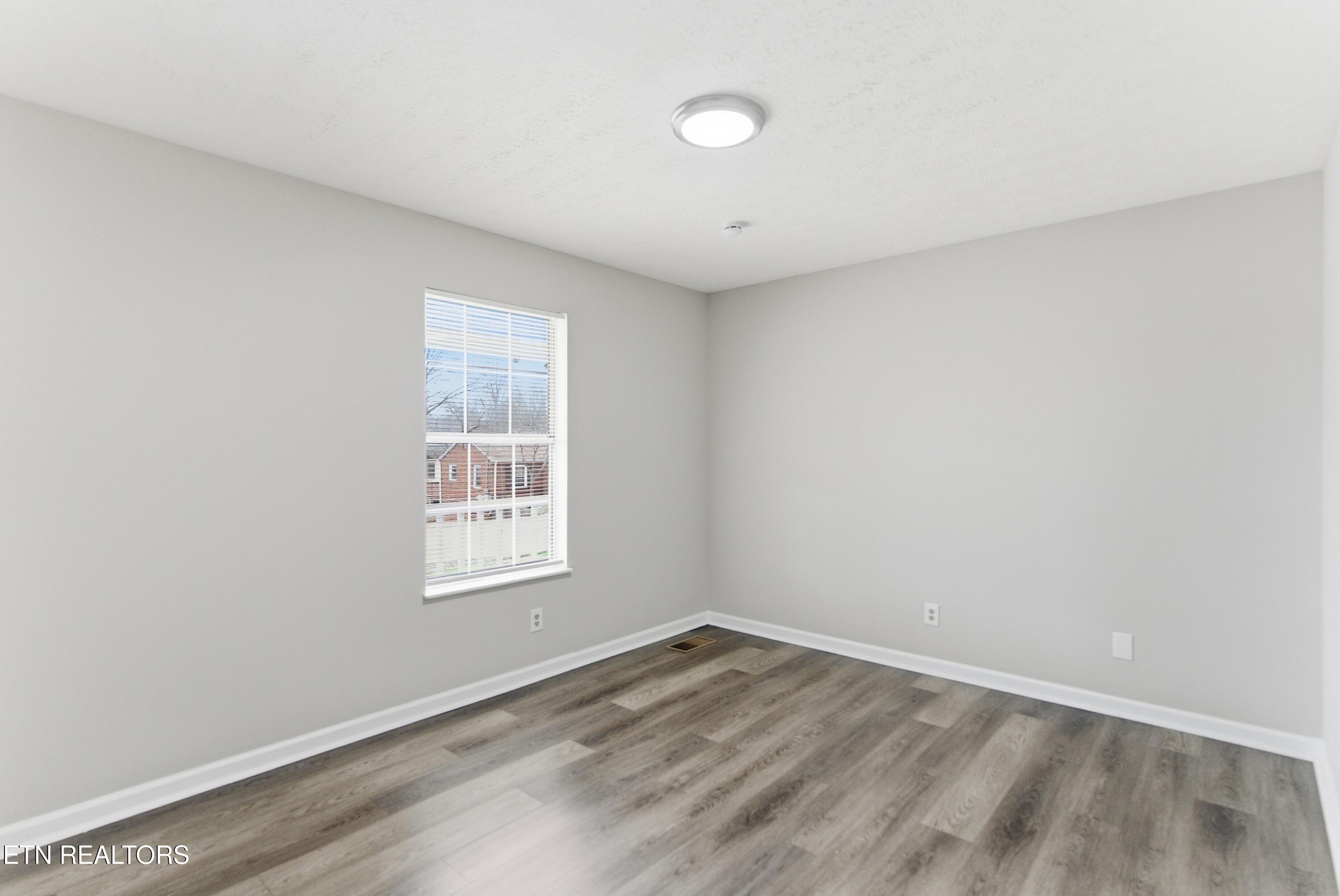 2511 Cedar Lane Knoxville TN 37918