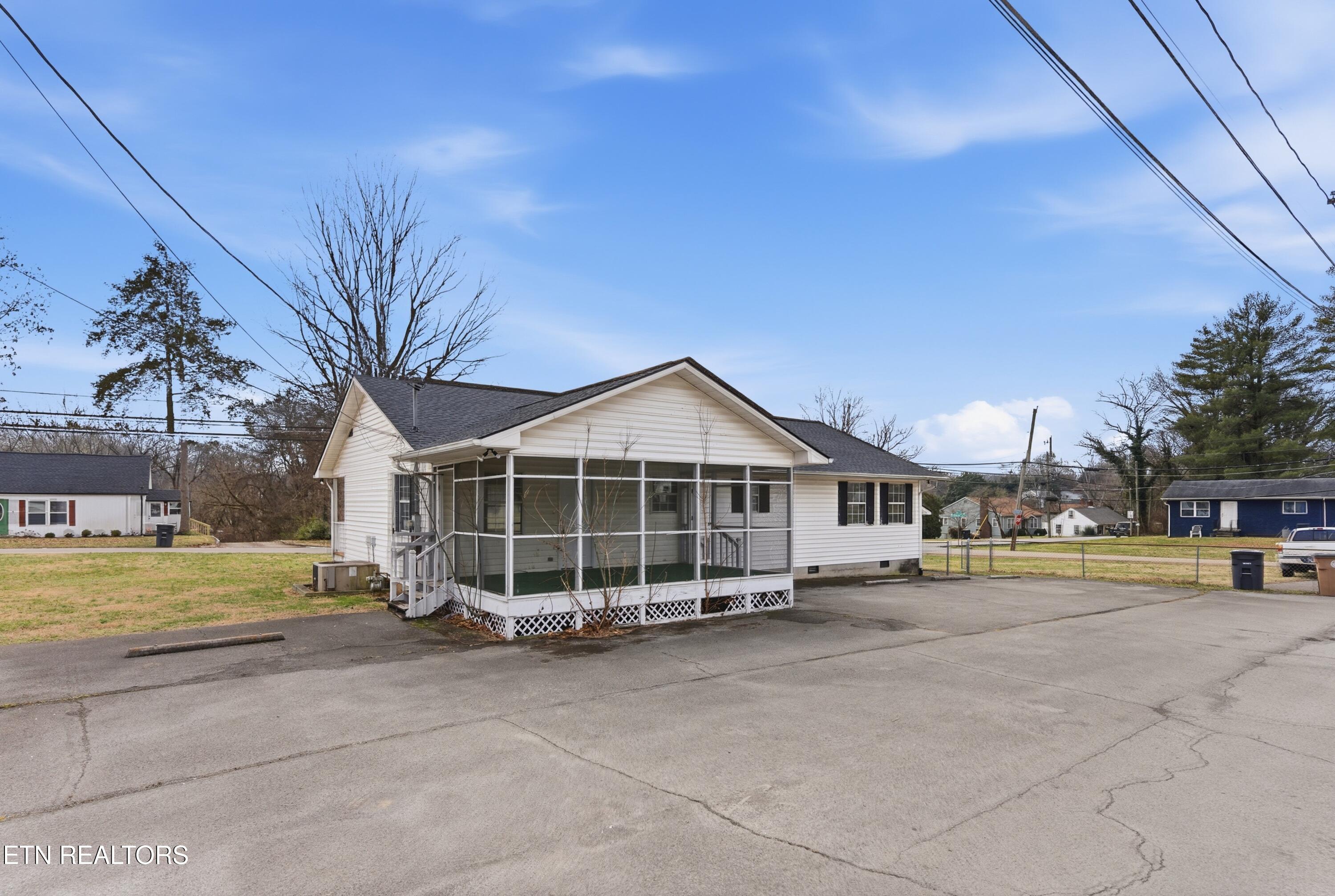 2511 Cedar Lane Knoxville TN 37918