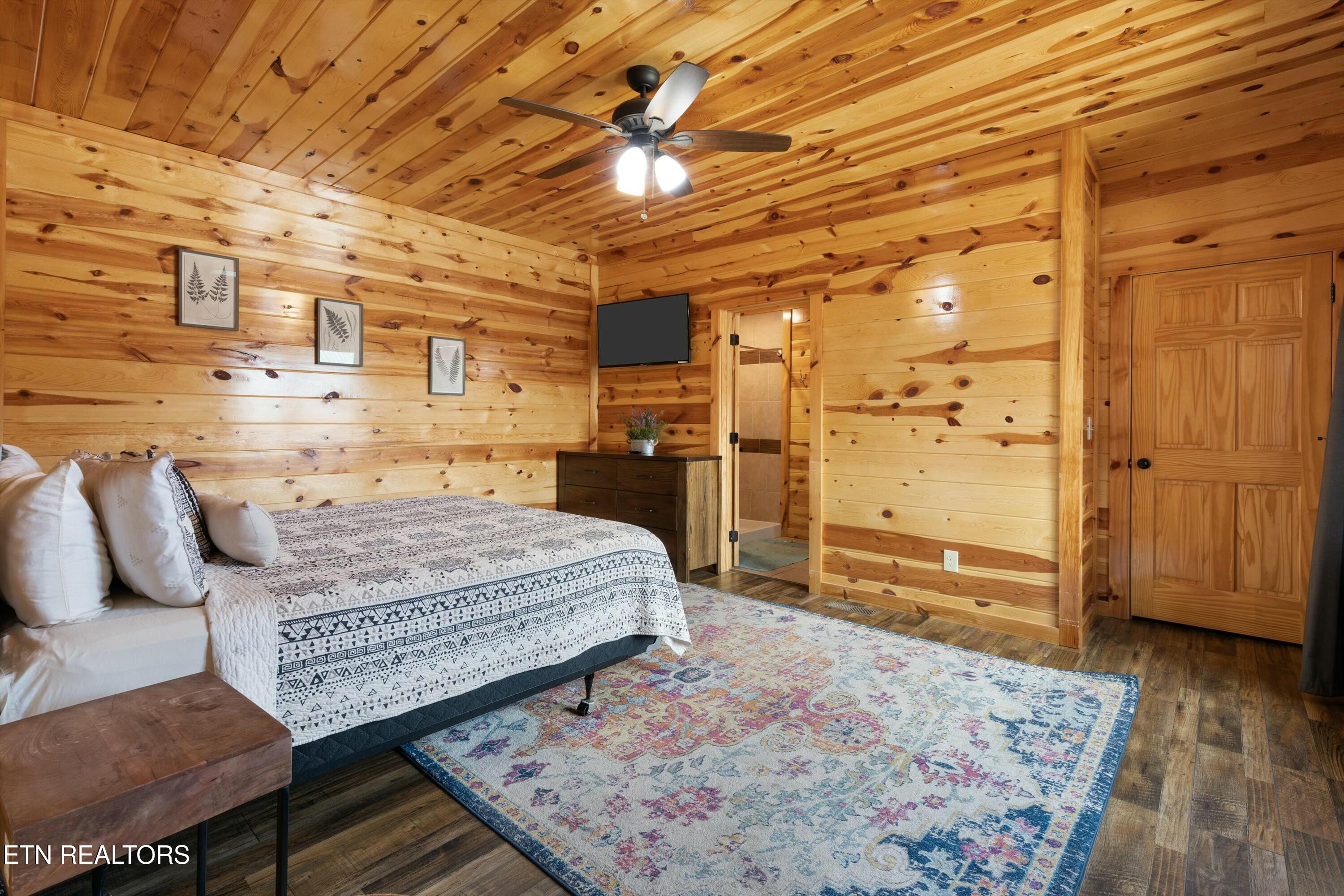 3725 Tilda Hilltop Way Pigeon Forge TN 37862