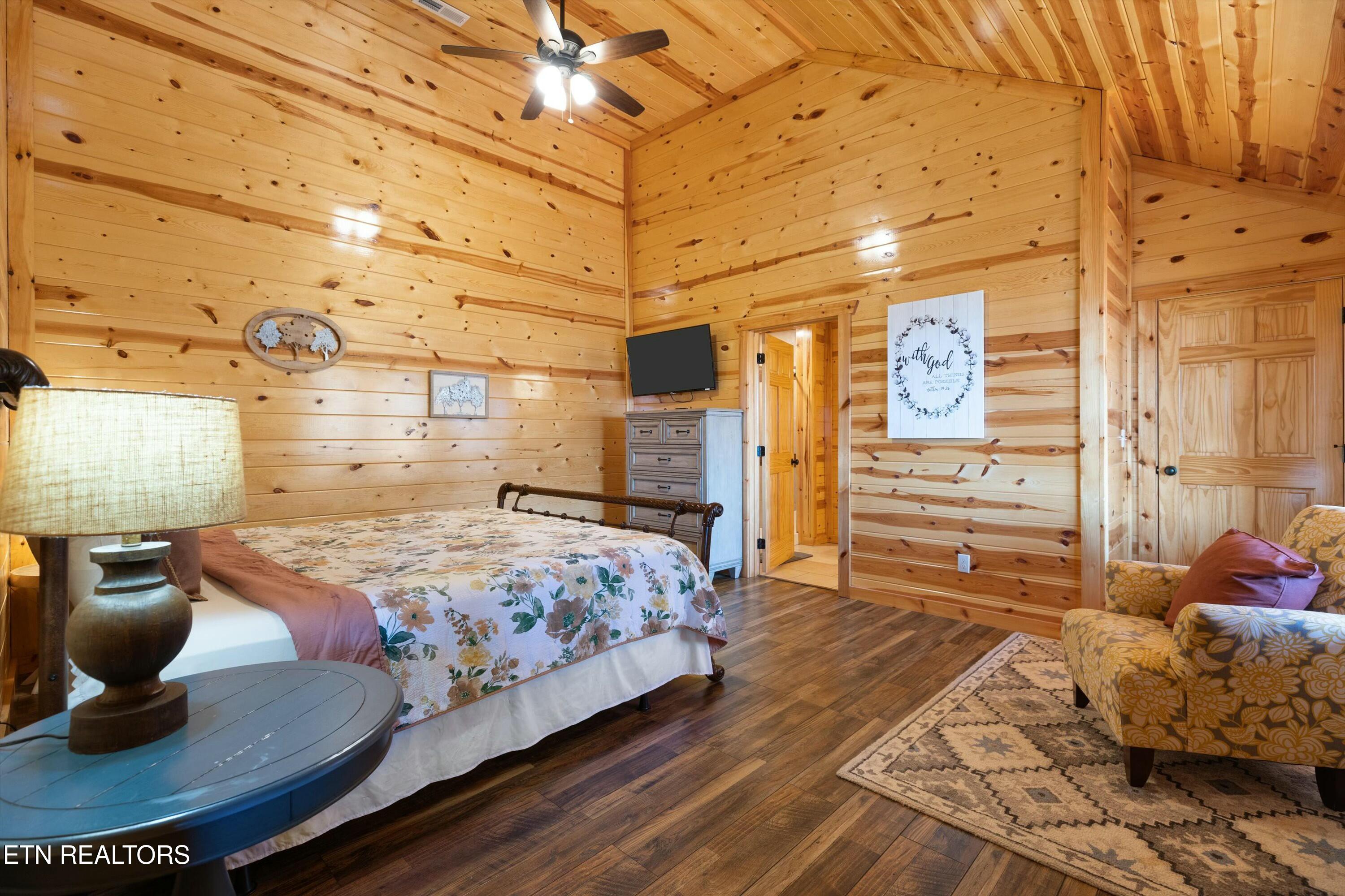 3725 Tilda Hilltop Way Pigeon Forge TN 37862