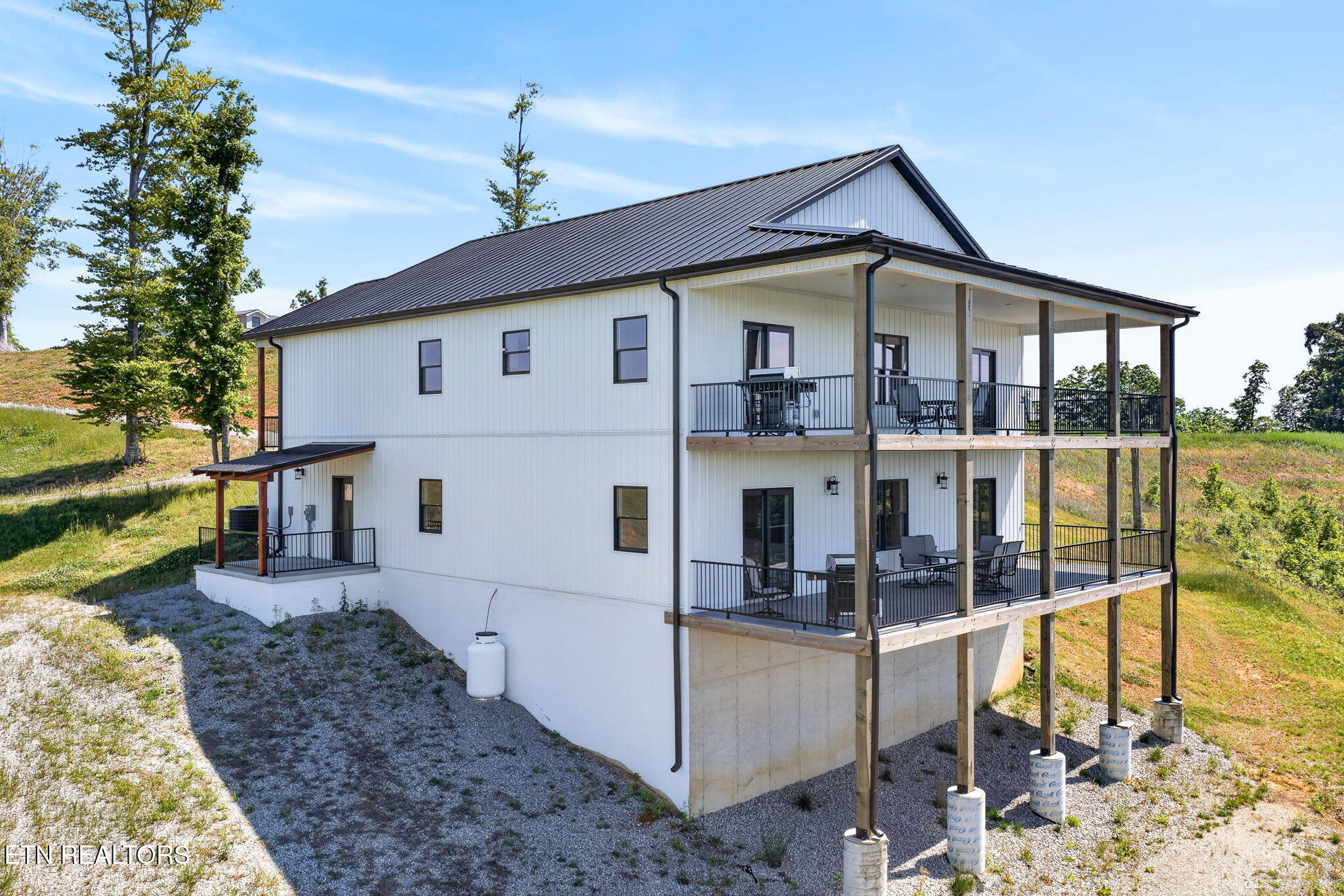 448 Taylor Road Byrdstown TN 38549
