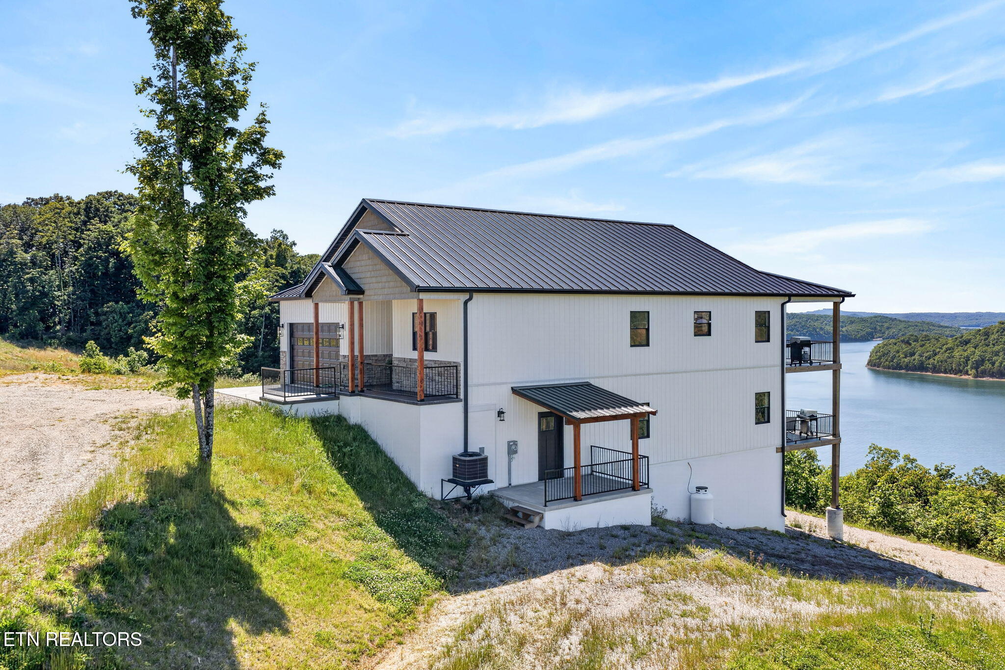 448 Taylor Road Byrdstown TN 38549