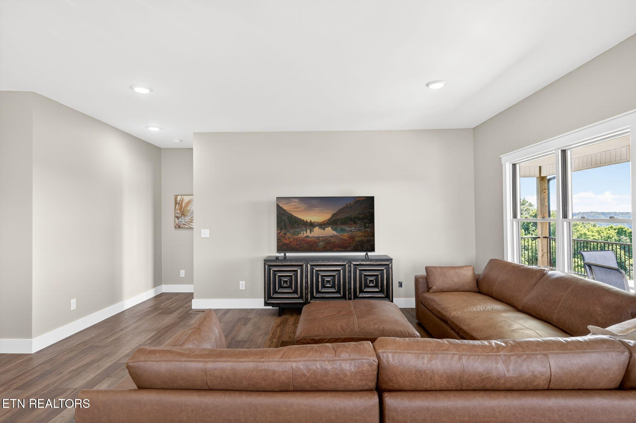 448 Taylor Road Byrdstown TN 38549