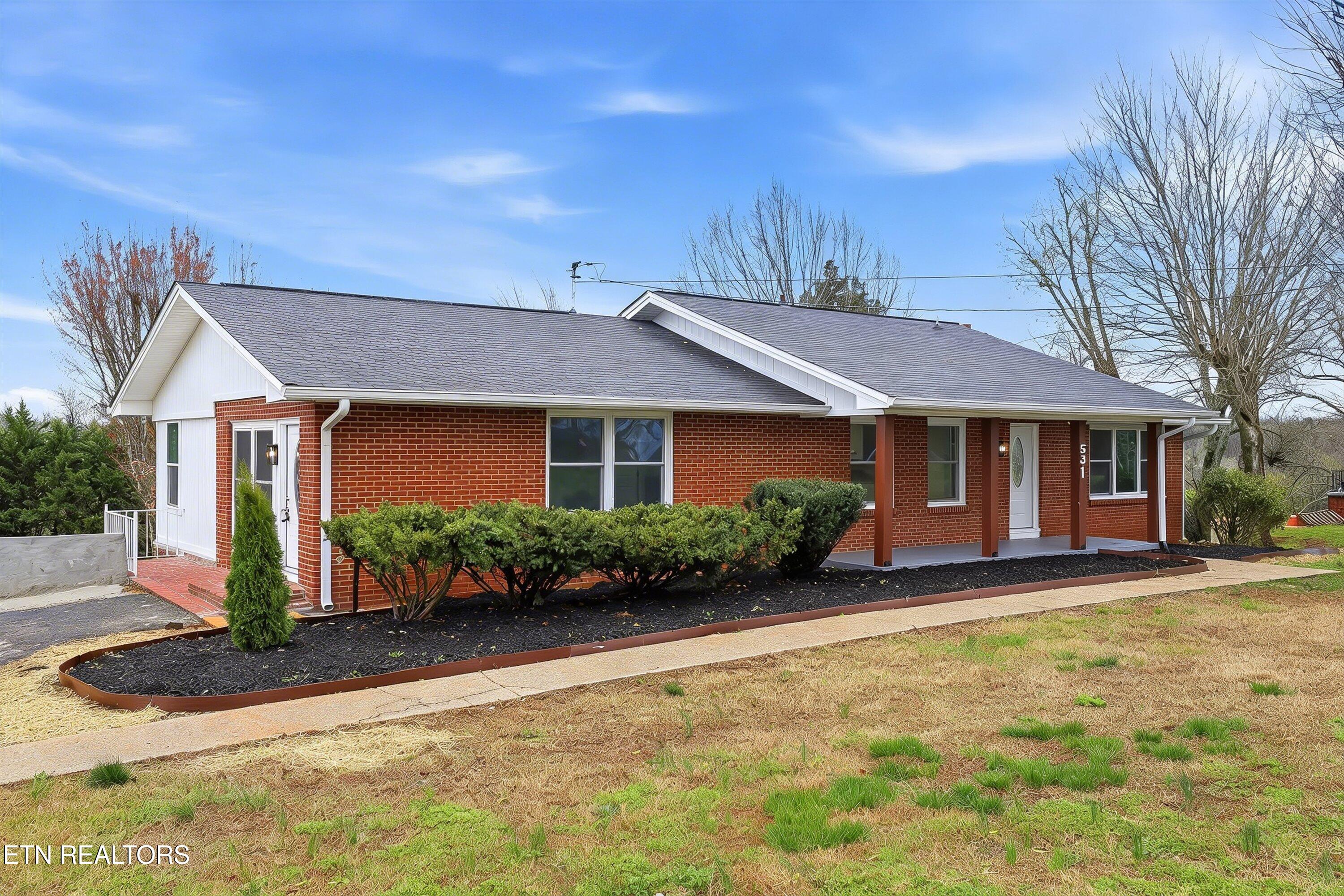 531 Robinson Drive Loudon TN 37774
