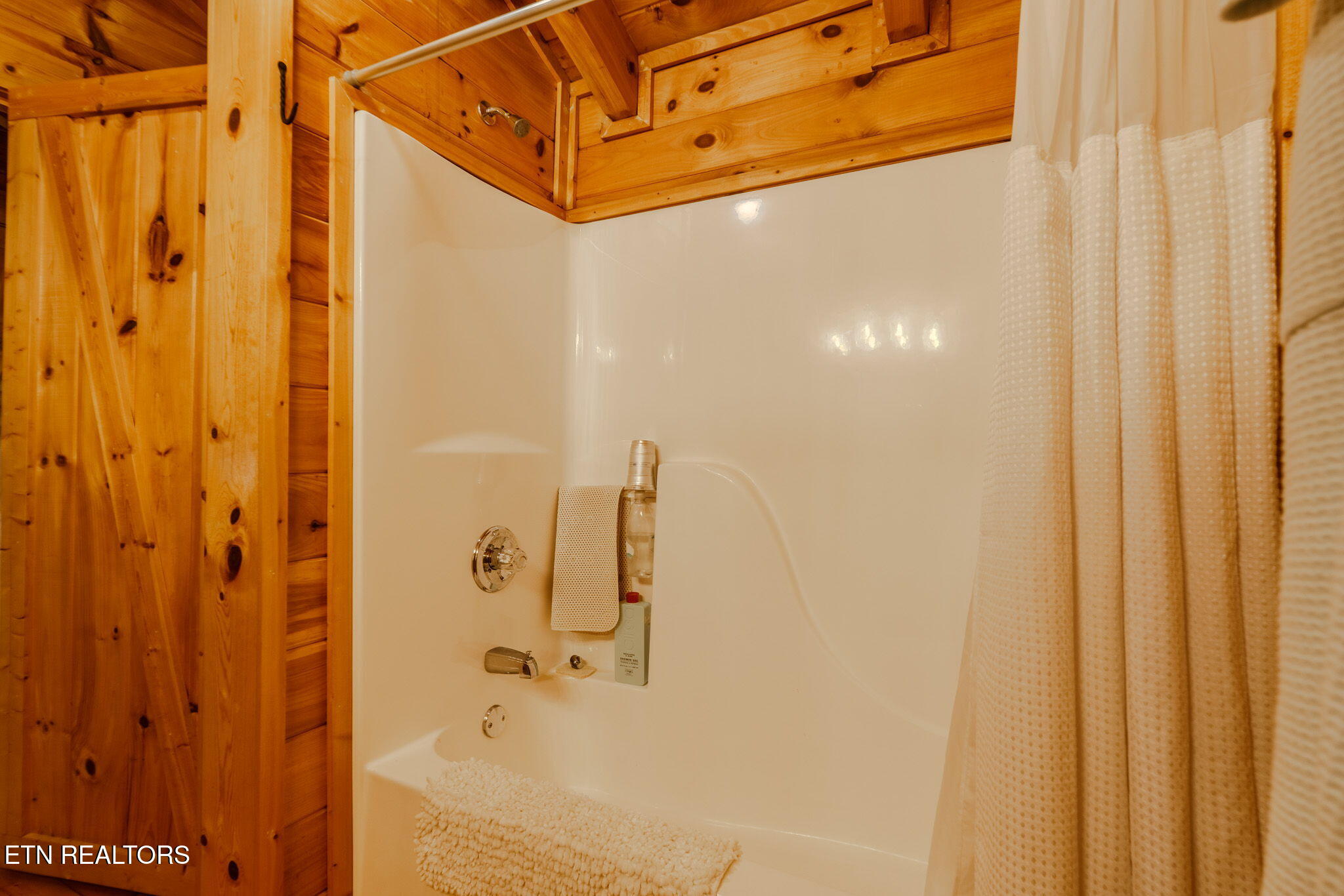 839 W Gold Dust Drive Pigeon Forge TN 37863