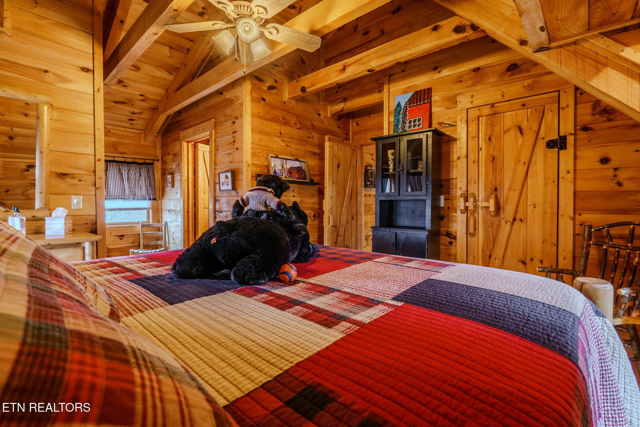 839 W Gold Dust Drive Pigeon Forge TN 37863