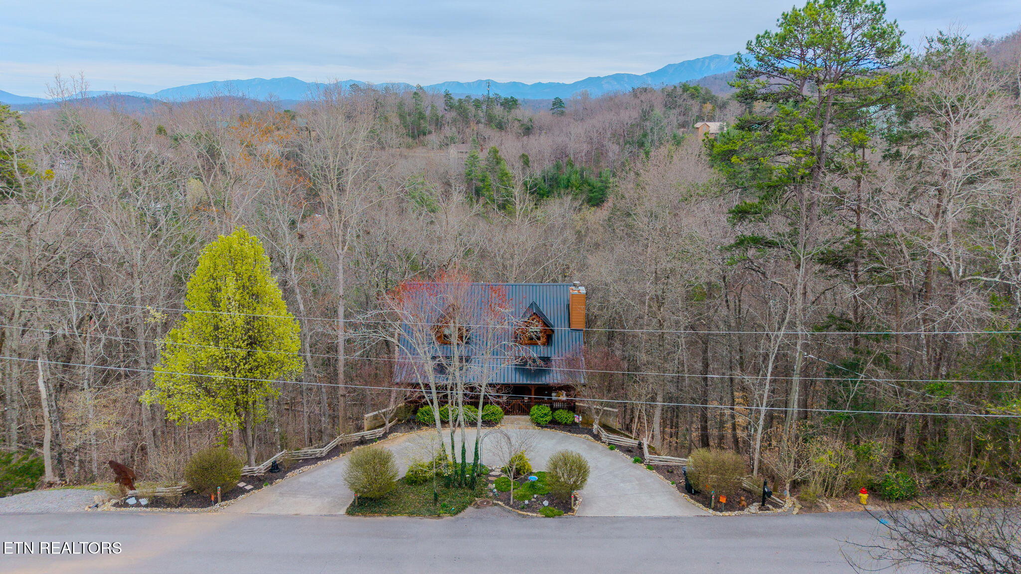 839 W Gold Dust Drive Pigeon Forge TN 37863