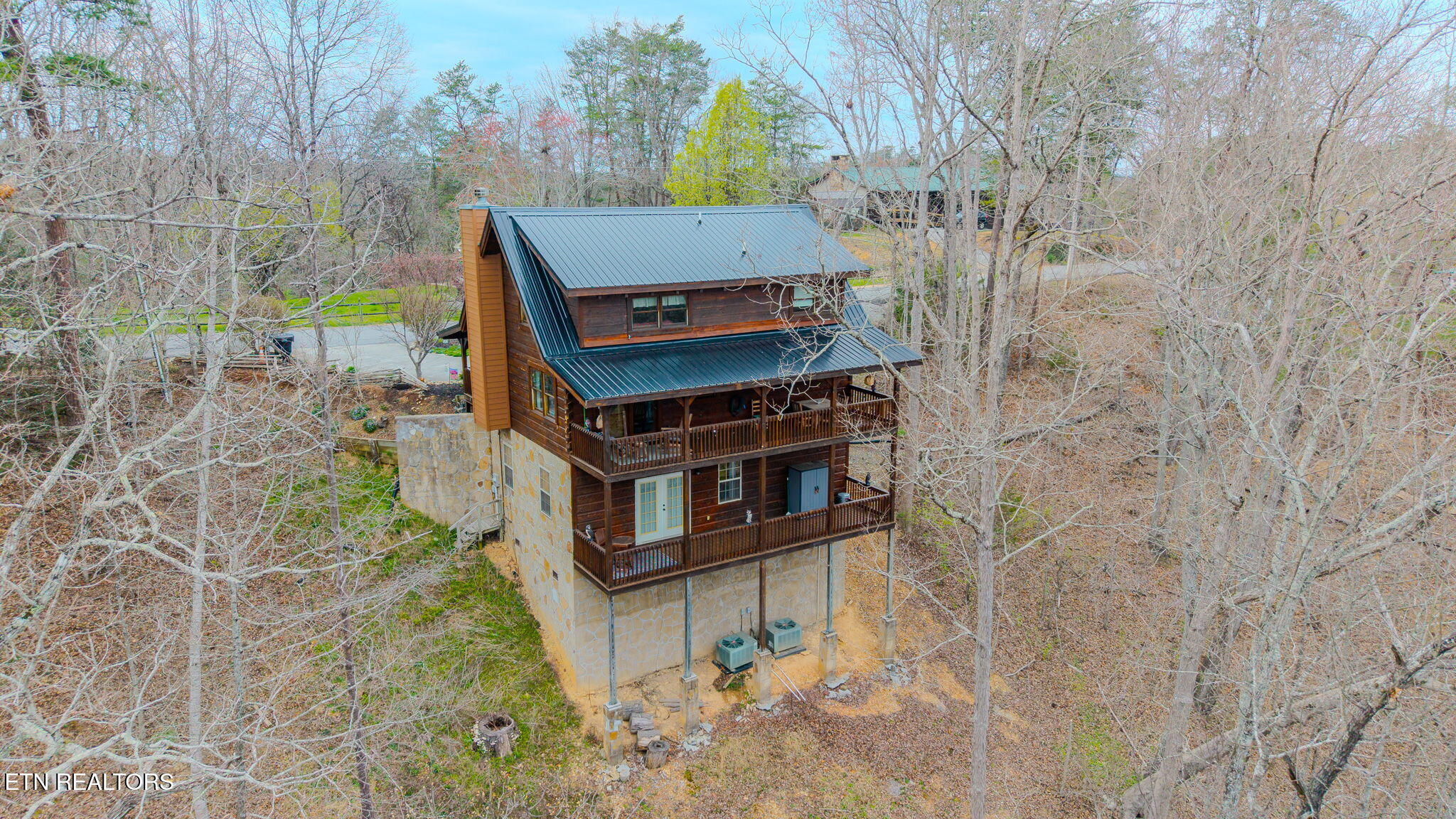 839 W Gold Dust Drive Pigeon Forge TN 37863