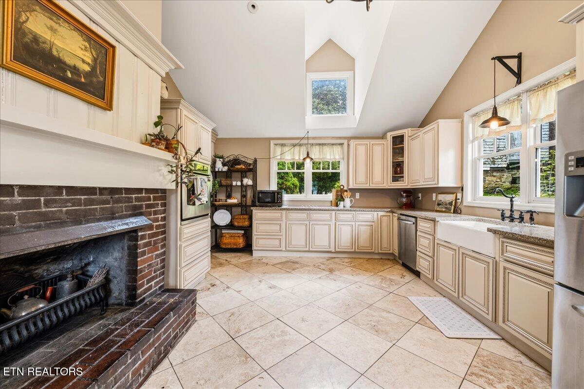 104 Morgan Street Oliver Springs TN 37840