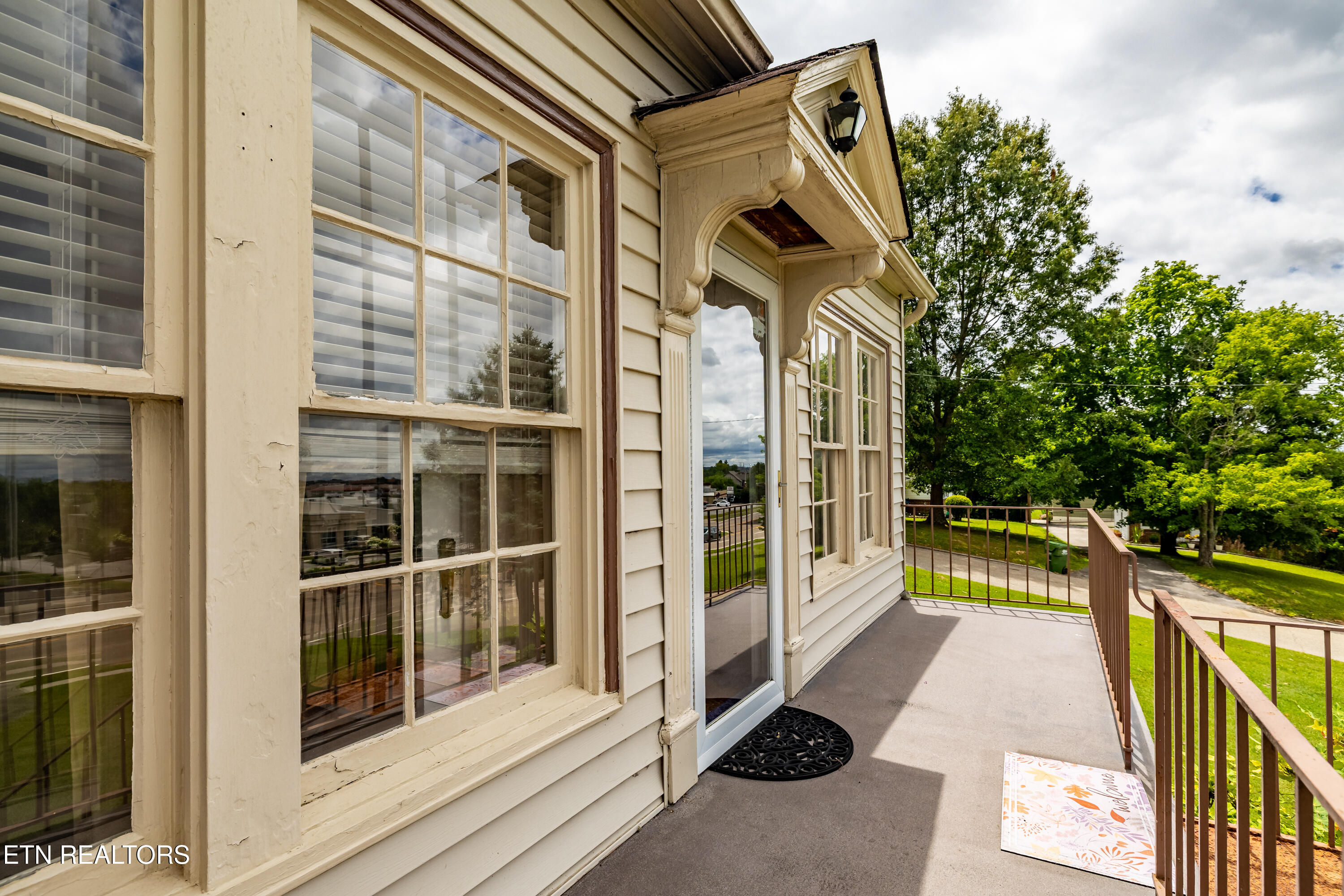 828 W Lamar Alexander Parkway Maryville TN 37801