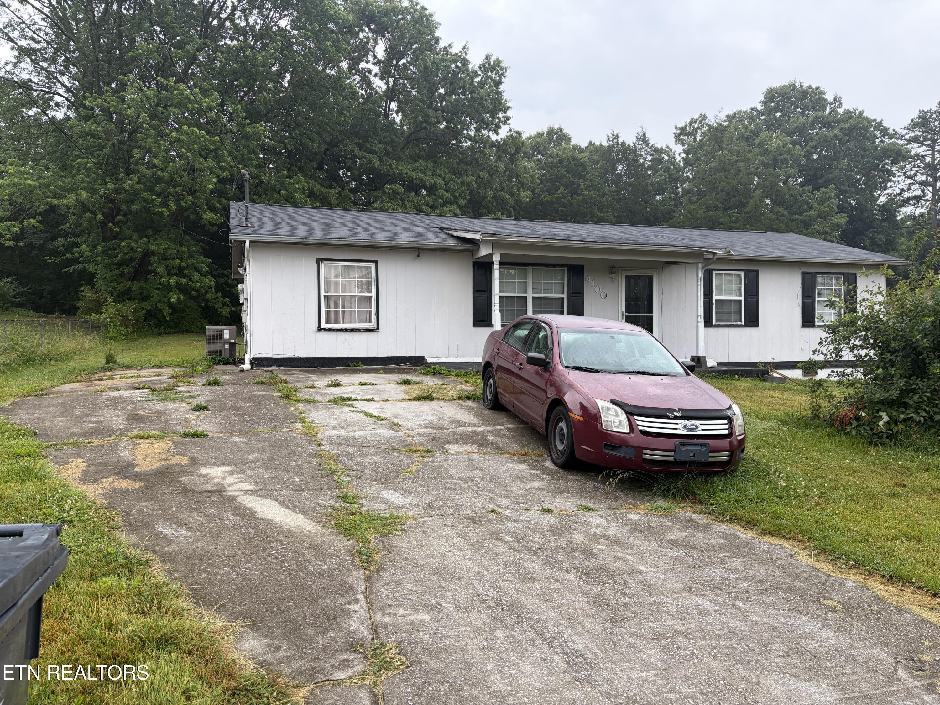 4100 Deer Run Drive Knoxville TN 37912