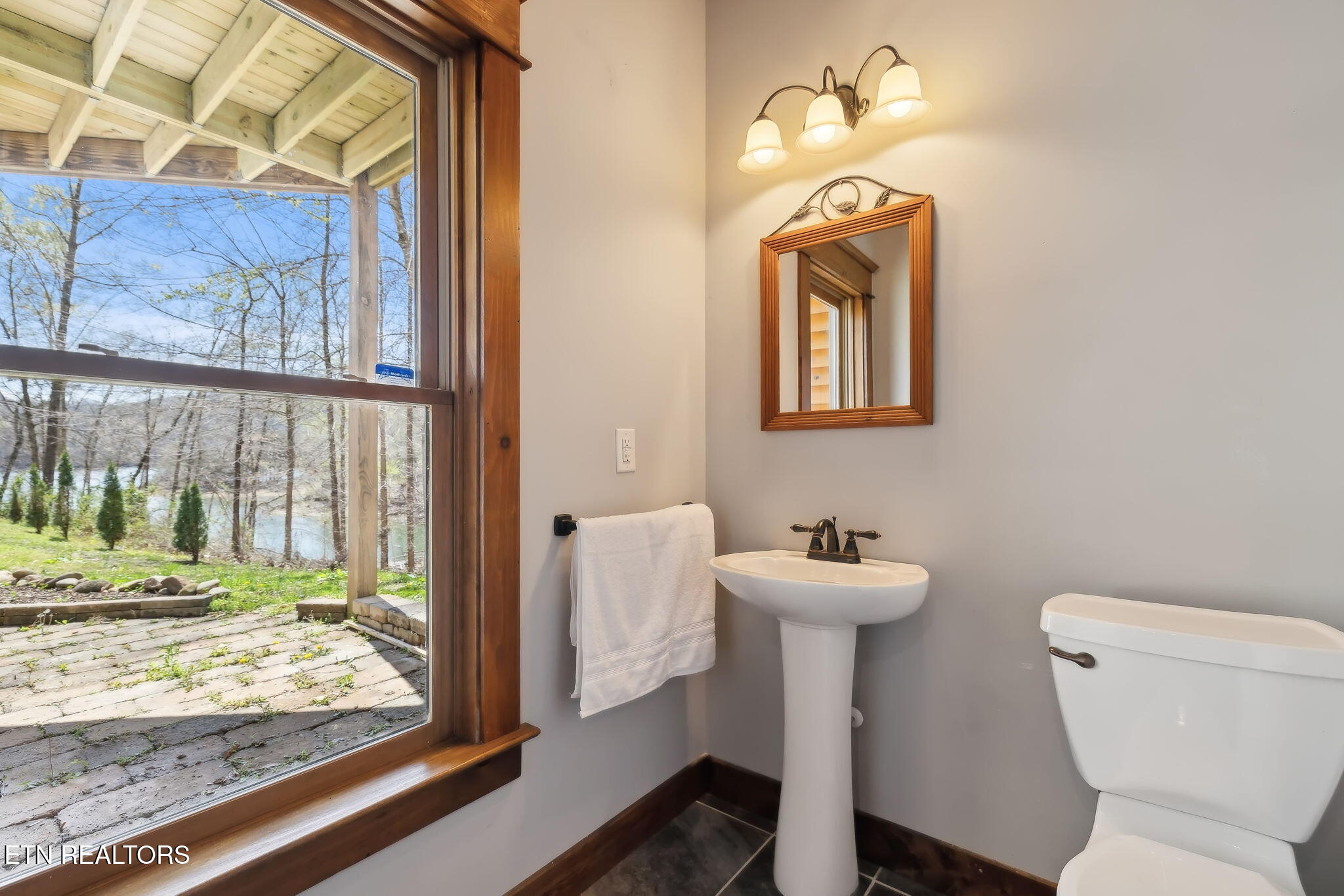 514 Bluff View Road New Tazewell TN 37825