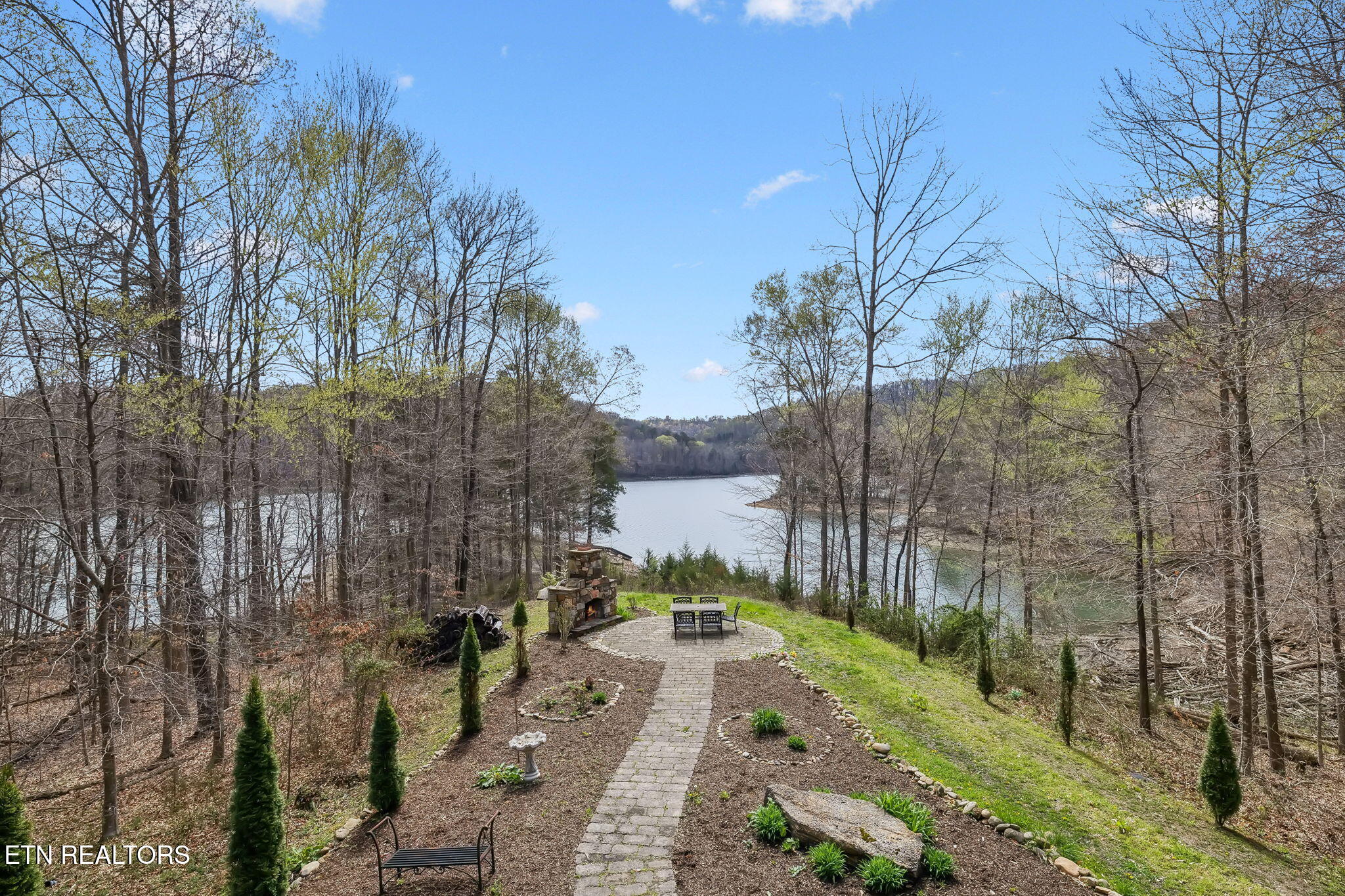 514 Bluff View Road New Tazewell TN 37825