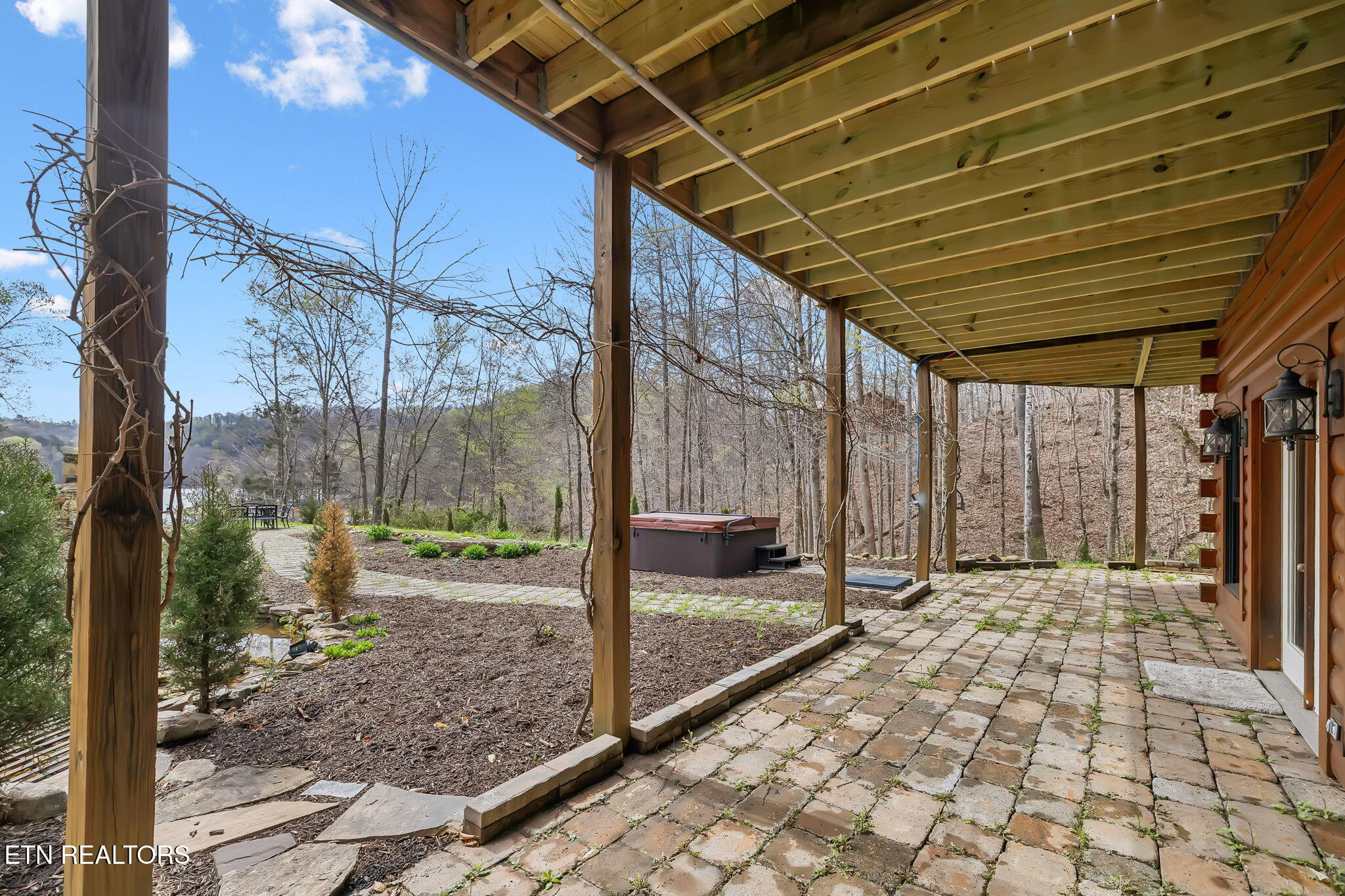 514 Bluff View Road New Tazewell TN 37825