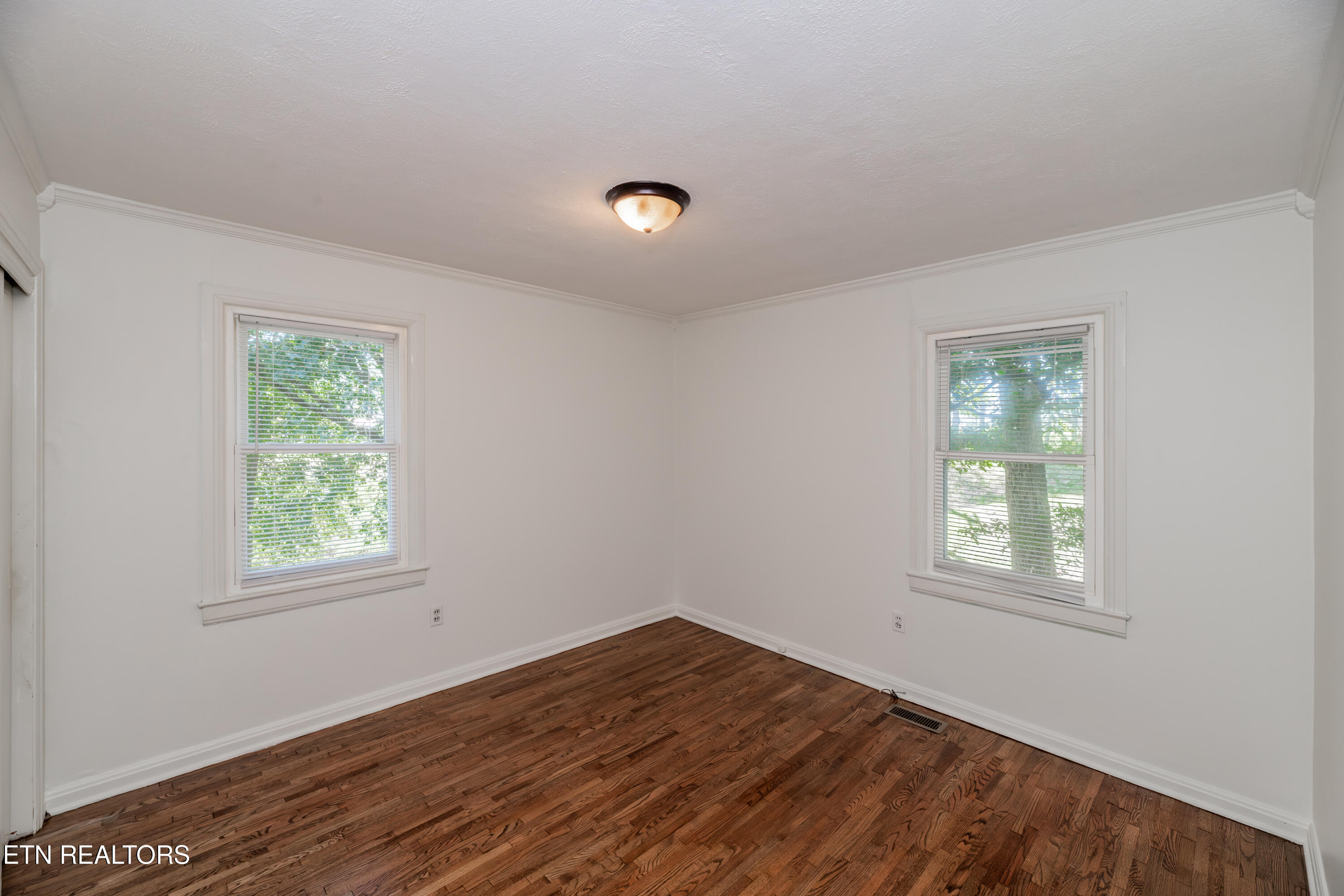 1112 Dogwood Drive Kingston TN 37763