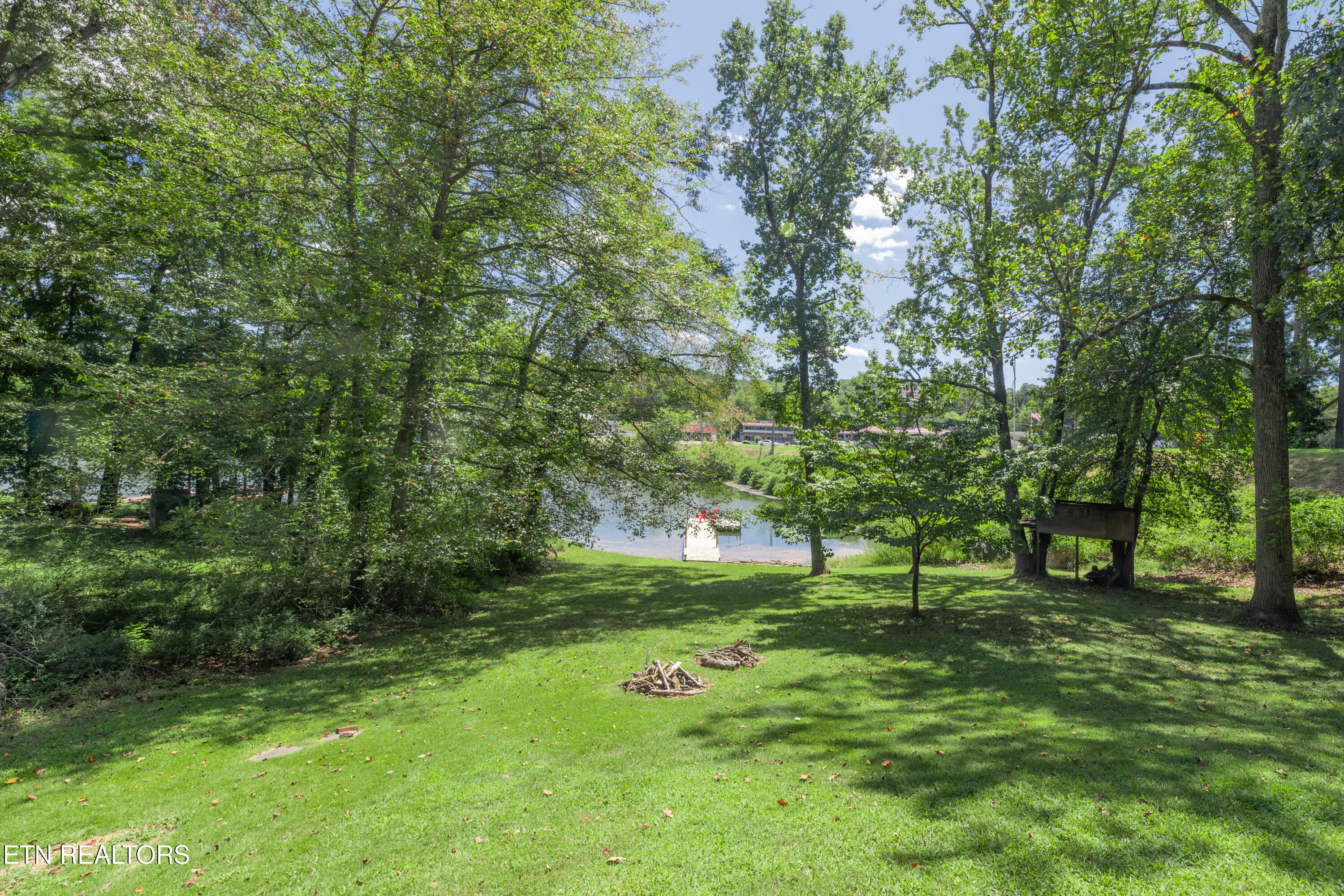 1112 Dogwood Drive Kingston TN 37763