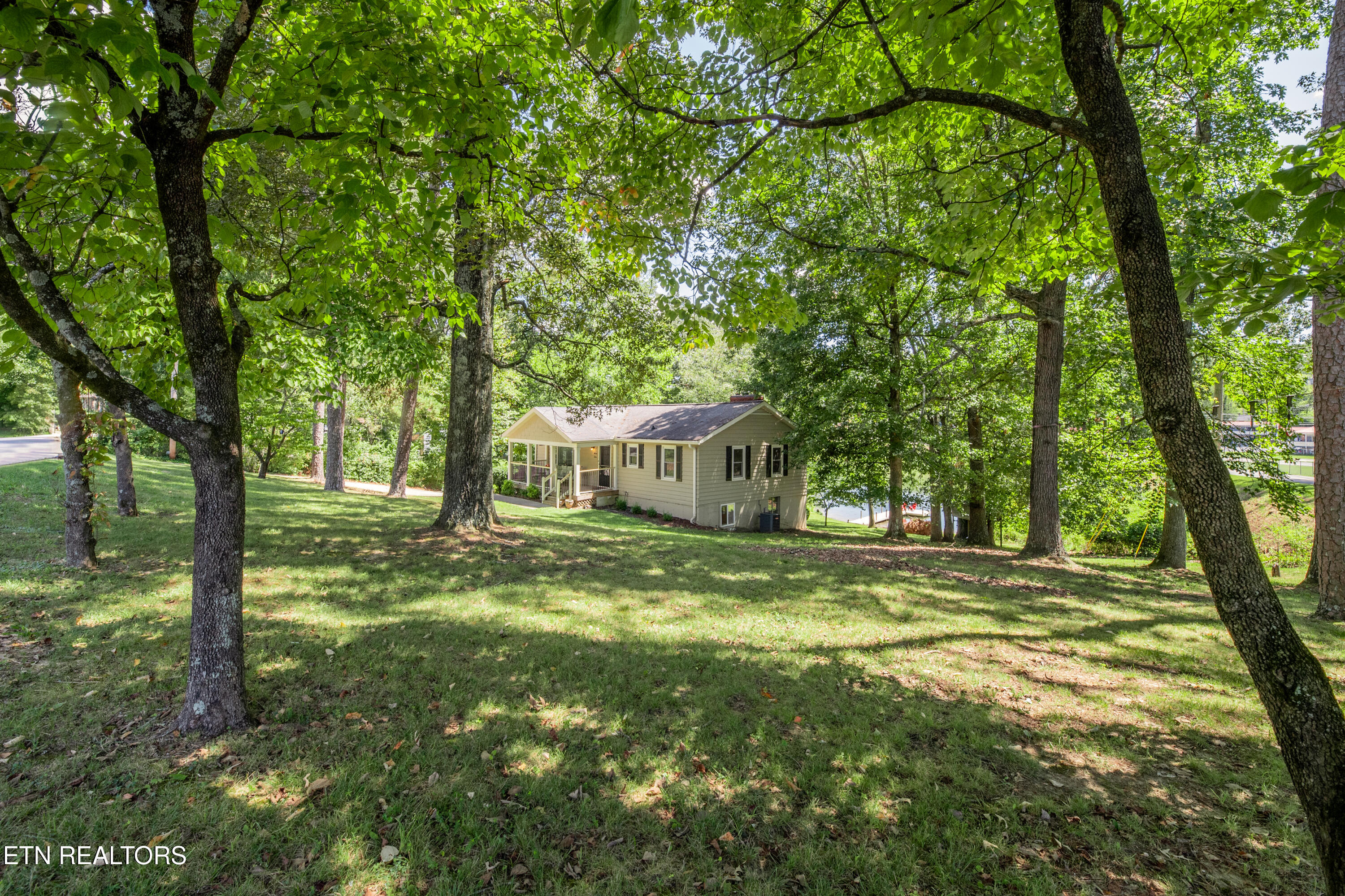1112 Dogwood Drive Kingston TN 37763