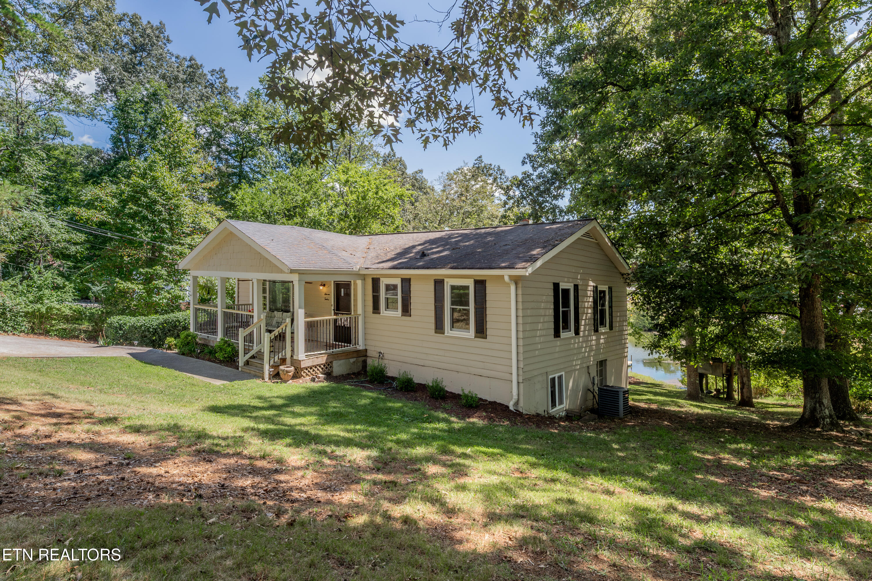 1112 Dogwood Drive Kingston TN 37763