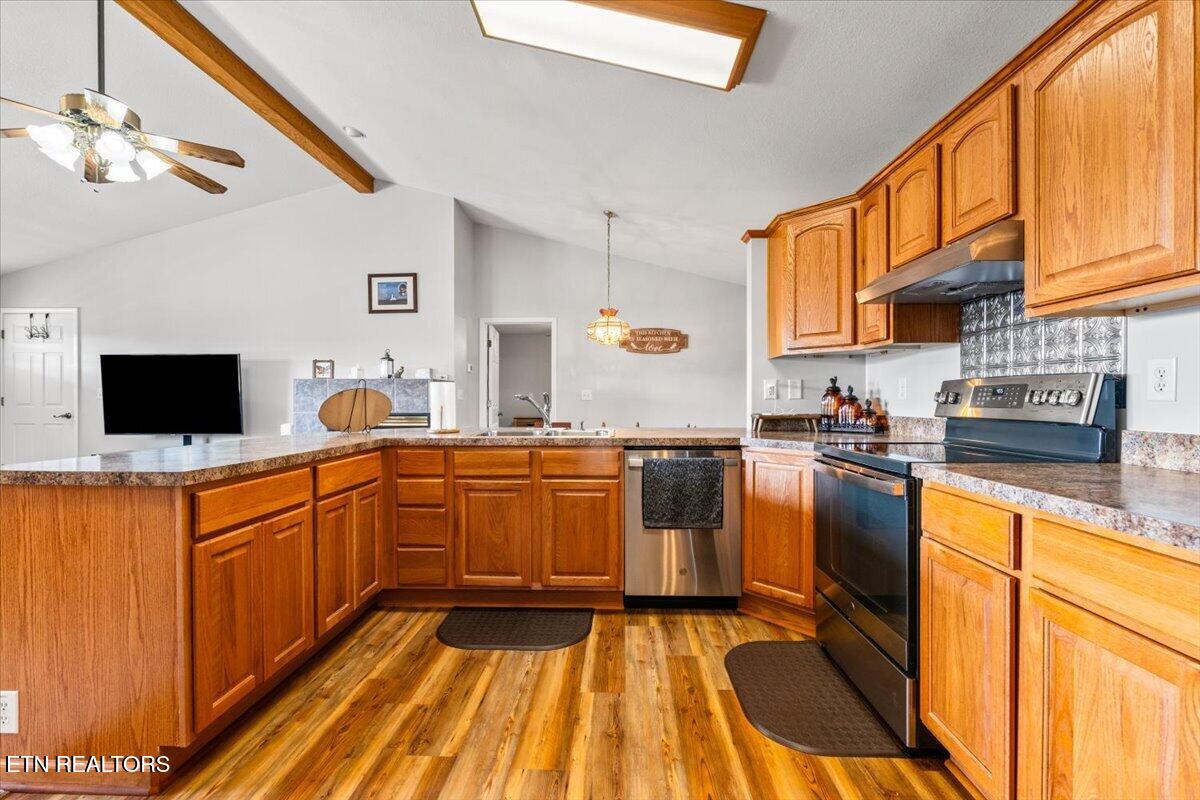 1143 Earnhart Lafollette TN 37766