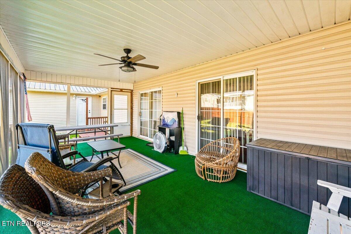 1143 Earnhart Lafollette TN 37766