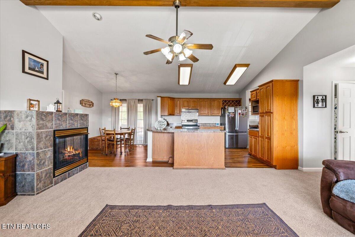 1143 Earnhart Lafollette TN 37766