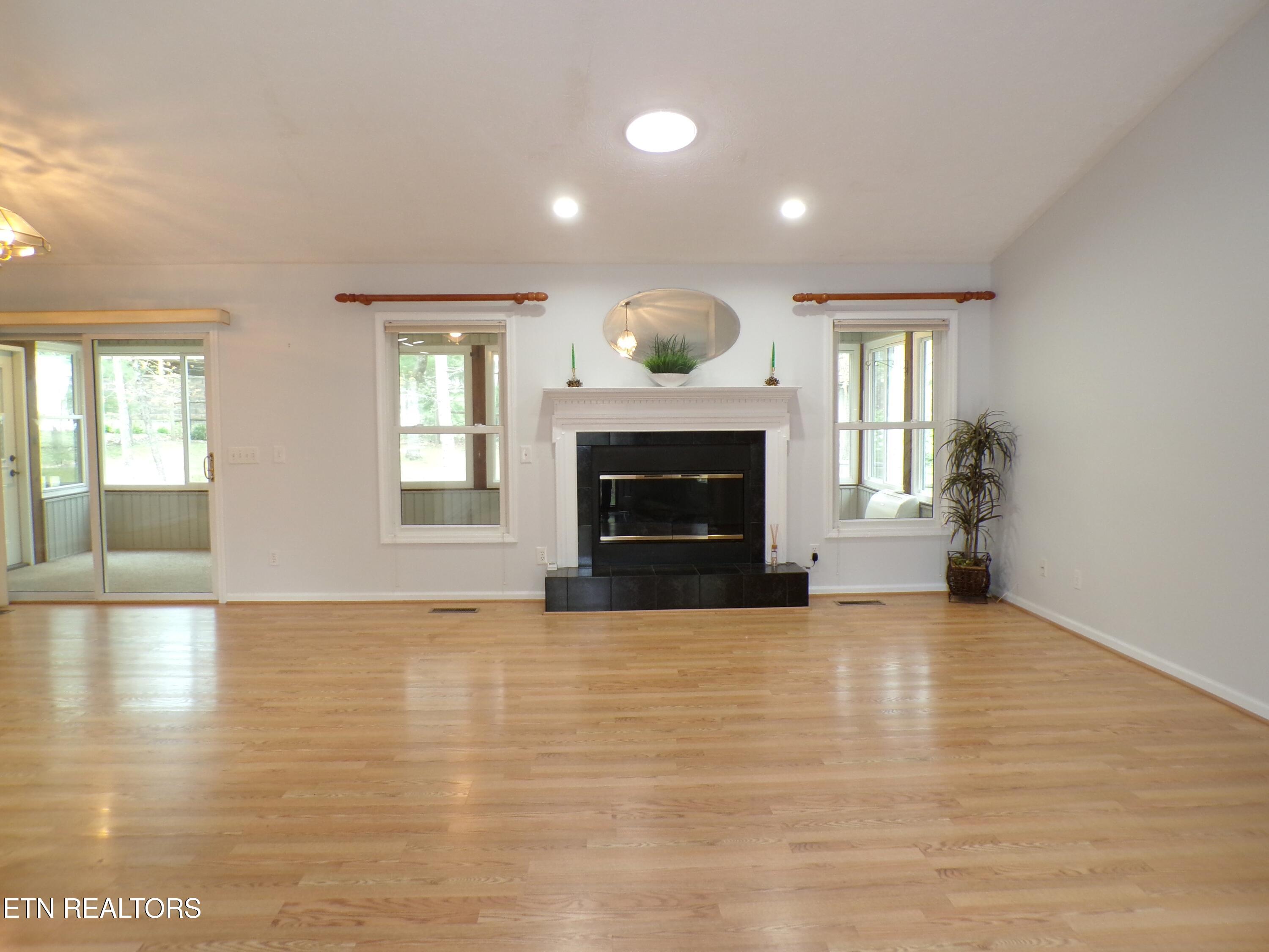 161 Cromwell Lane Crossville TN 38558