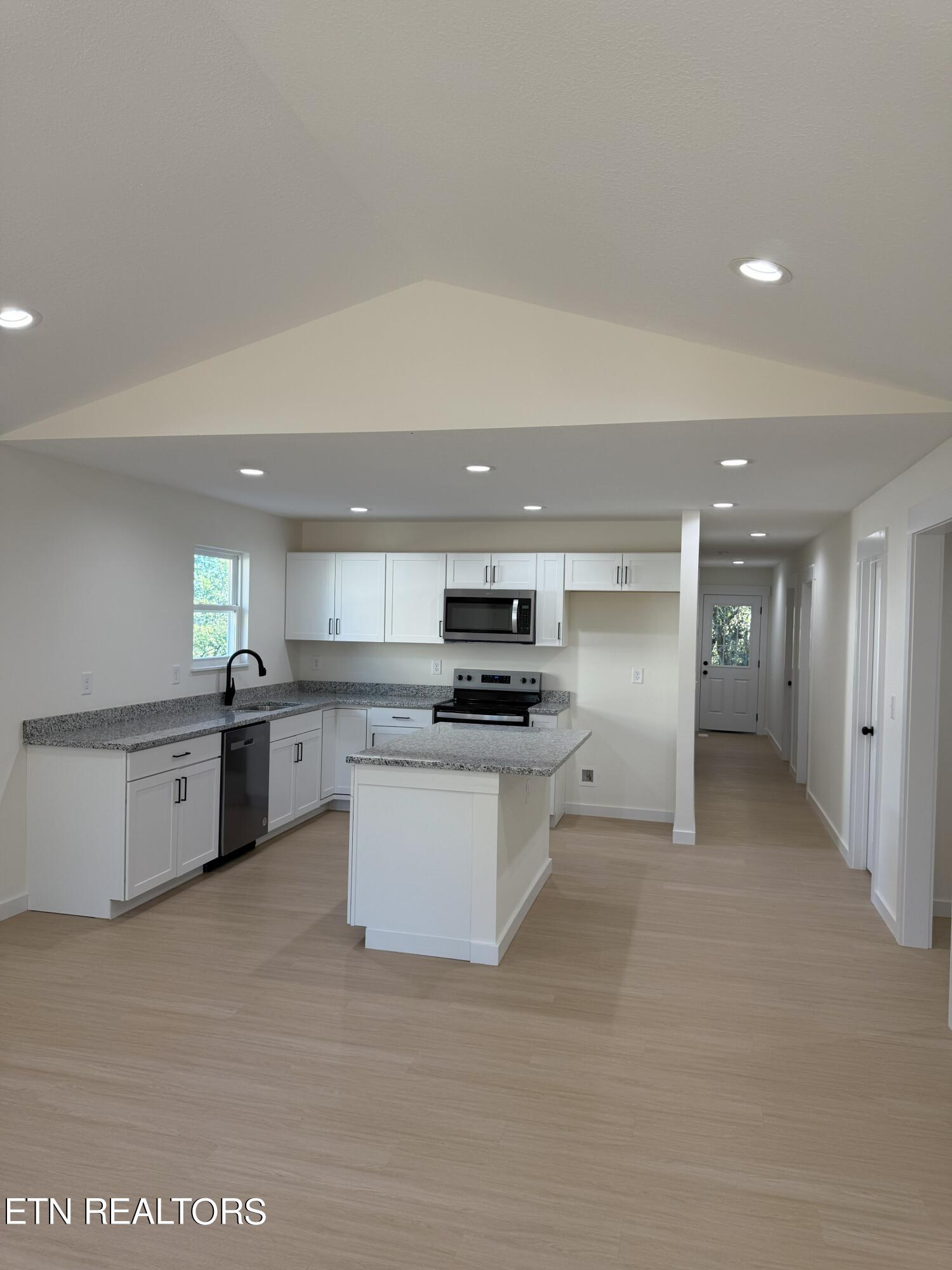 3618 Skyline Drive Knoxville TN 37918