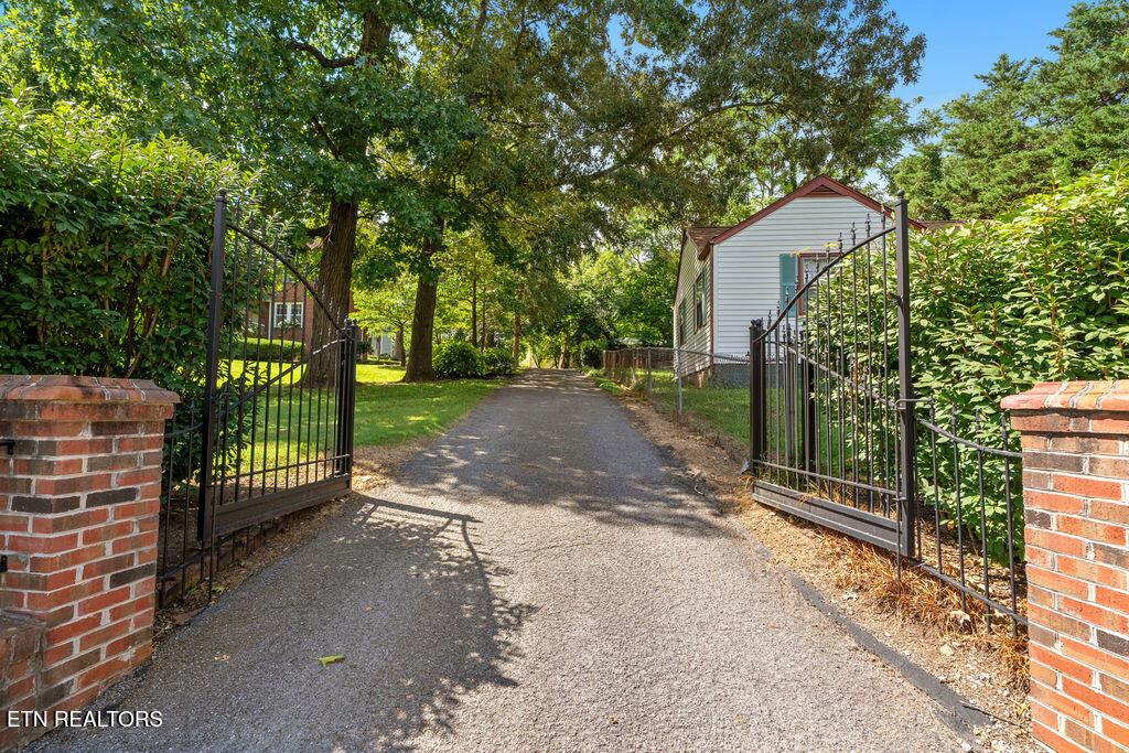 2805 Buffat Mill Road Knoxville TN 37917