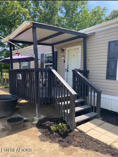 174 Claude Howard Road Deer Lodge TN 37726