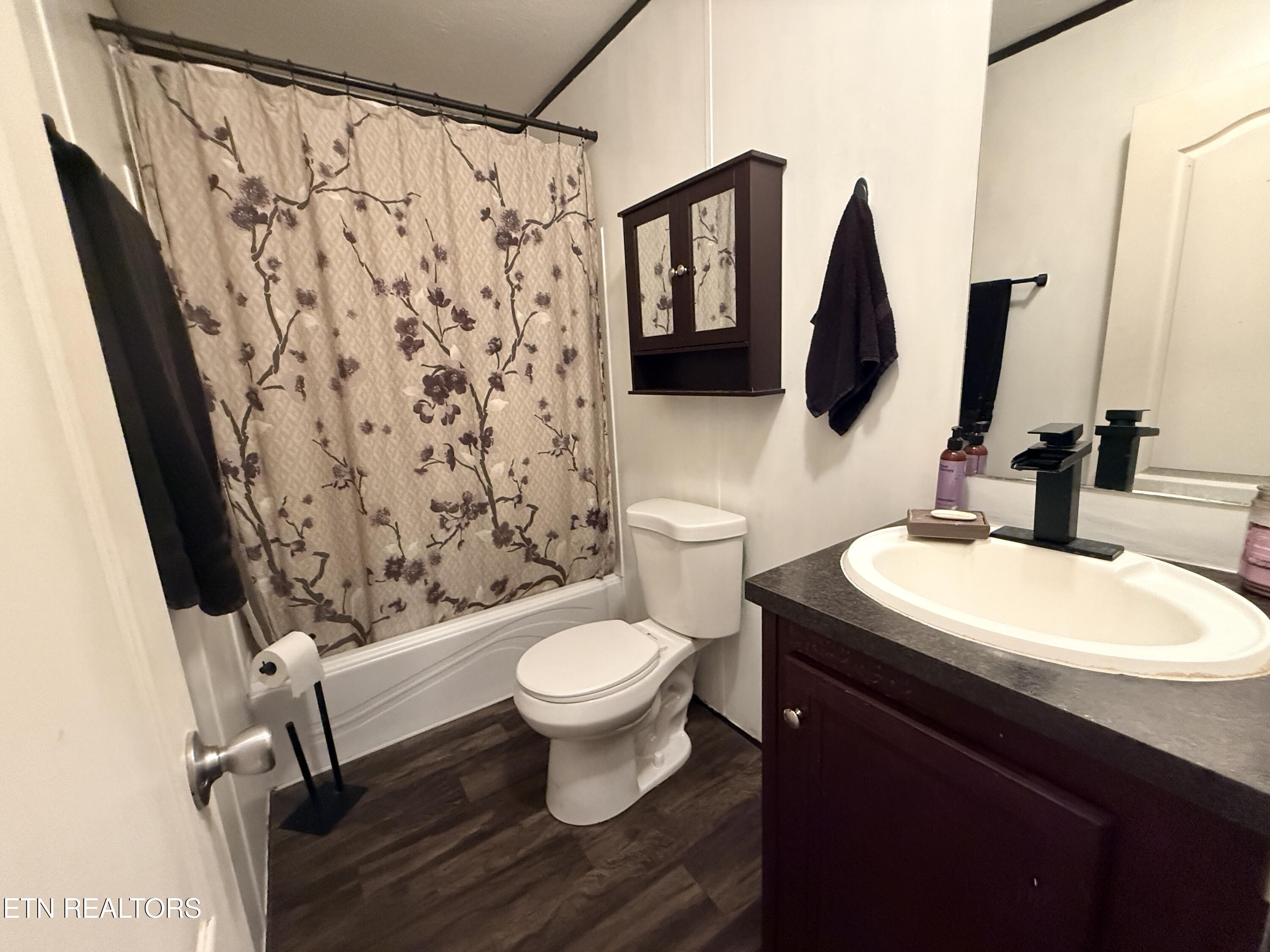 174 Claude Howard Road Deer Lodge TN 37726