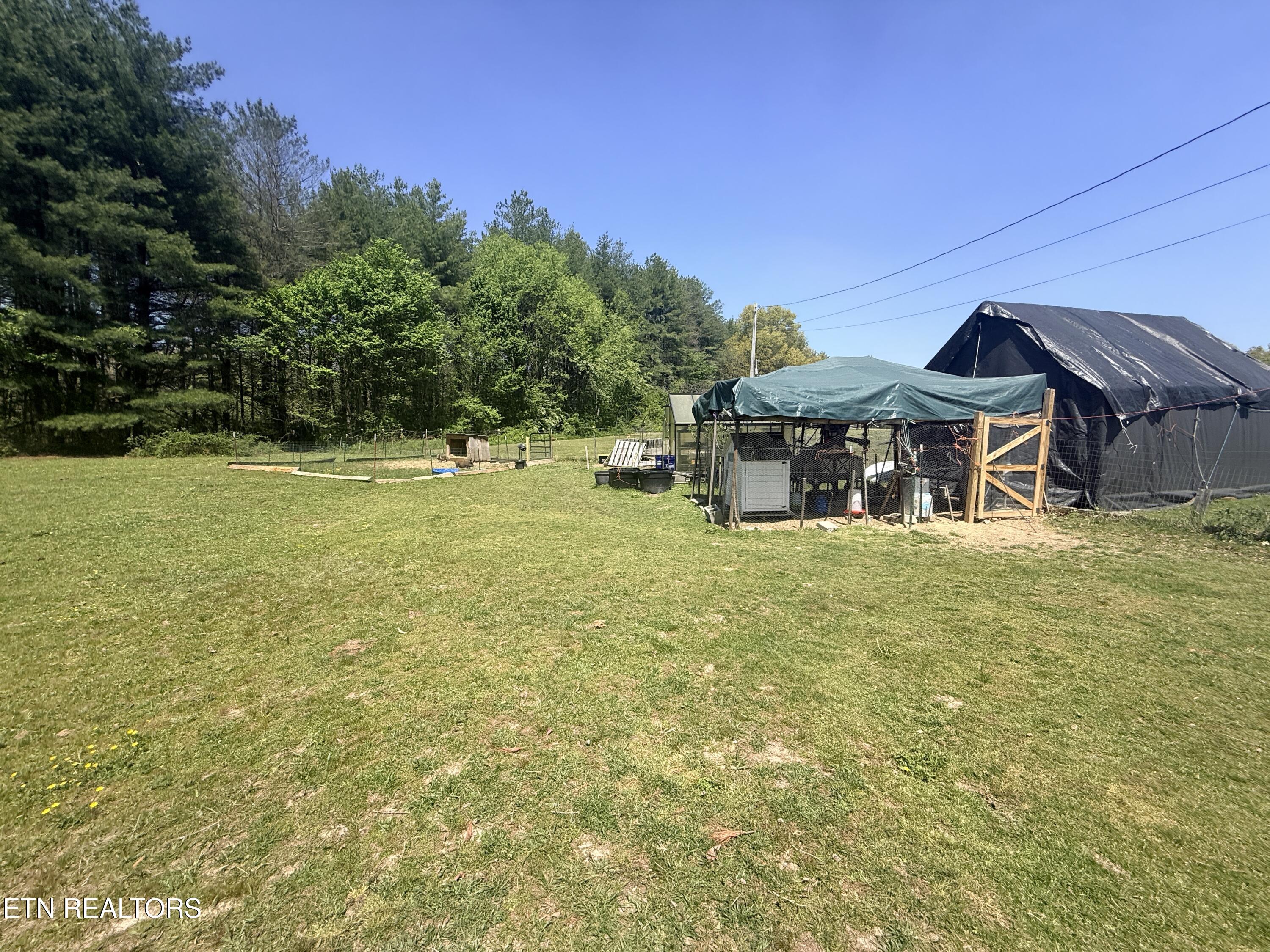 174 Claude Howard Road Deer Lodge TN 37726