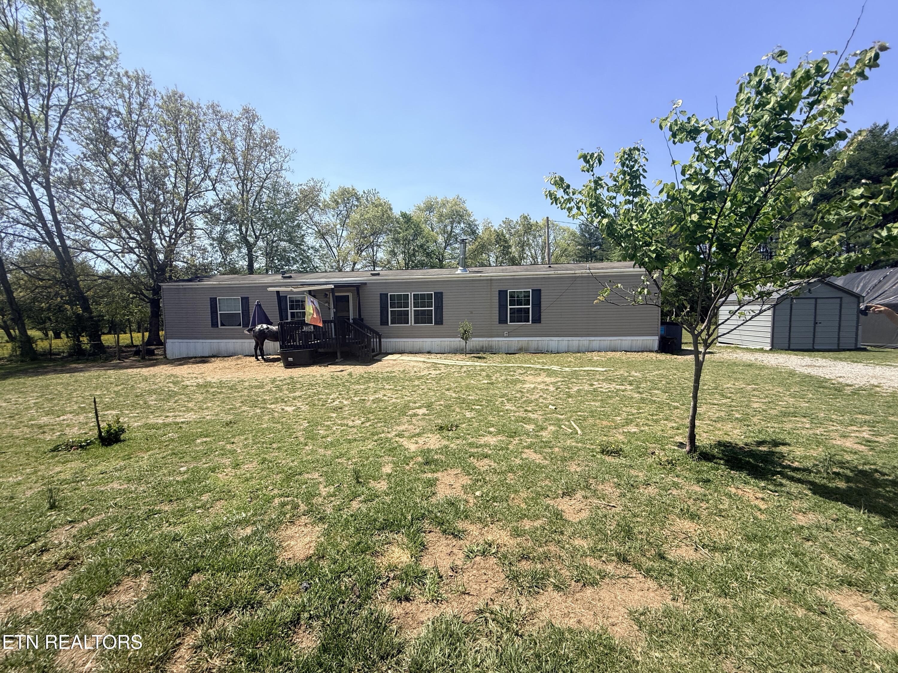 174 Claude Howard Road Deer Lodge TN 37726