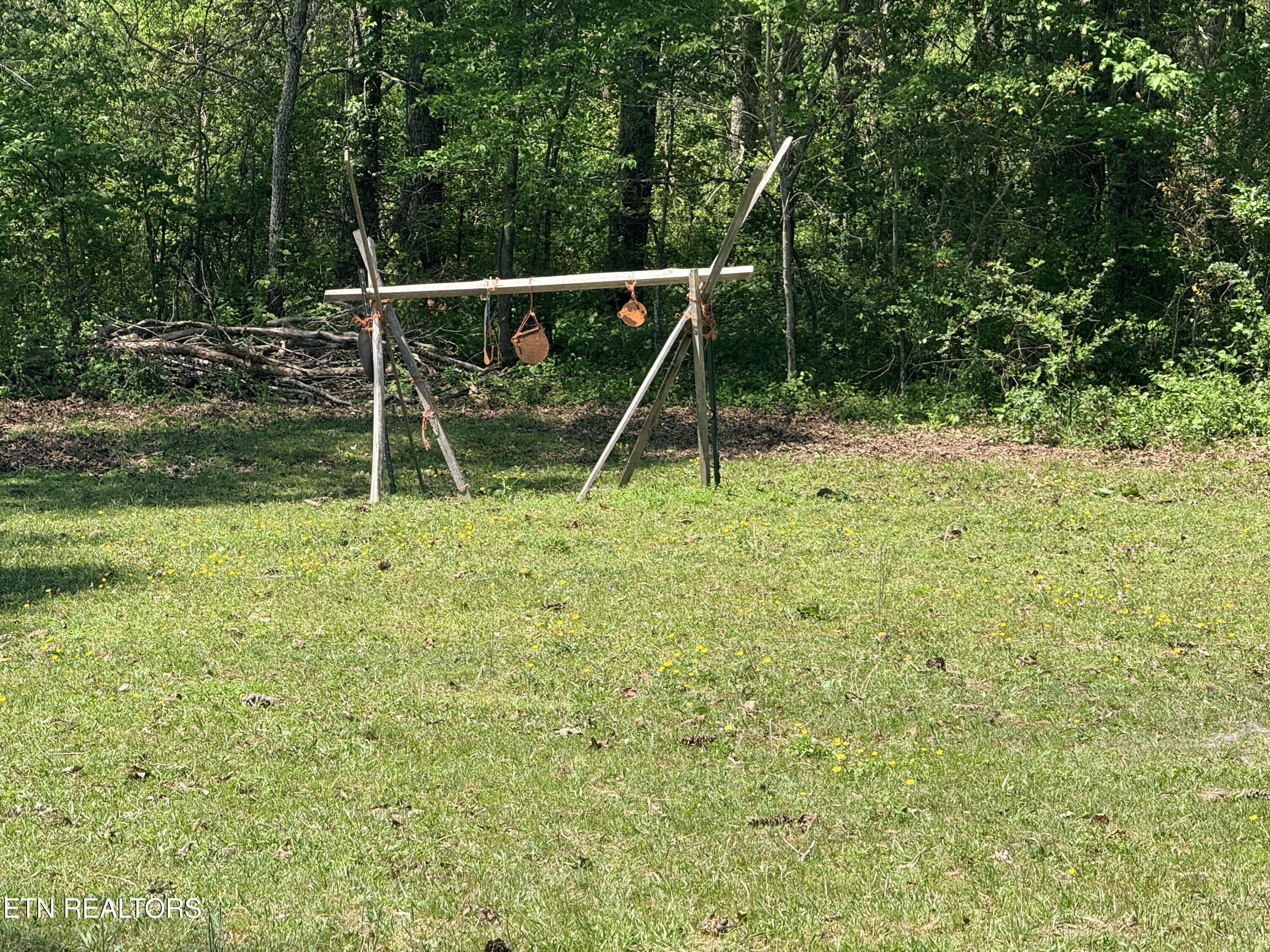 174 Claude Howard Road Deer Lodge TN 37726