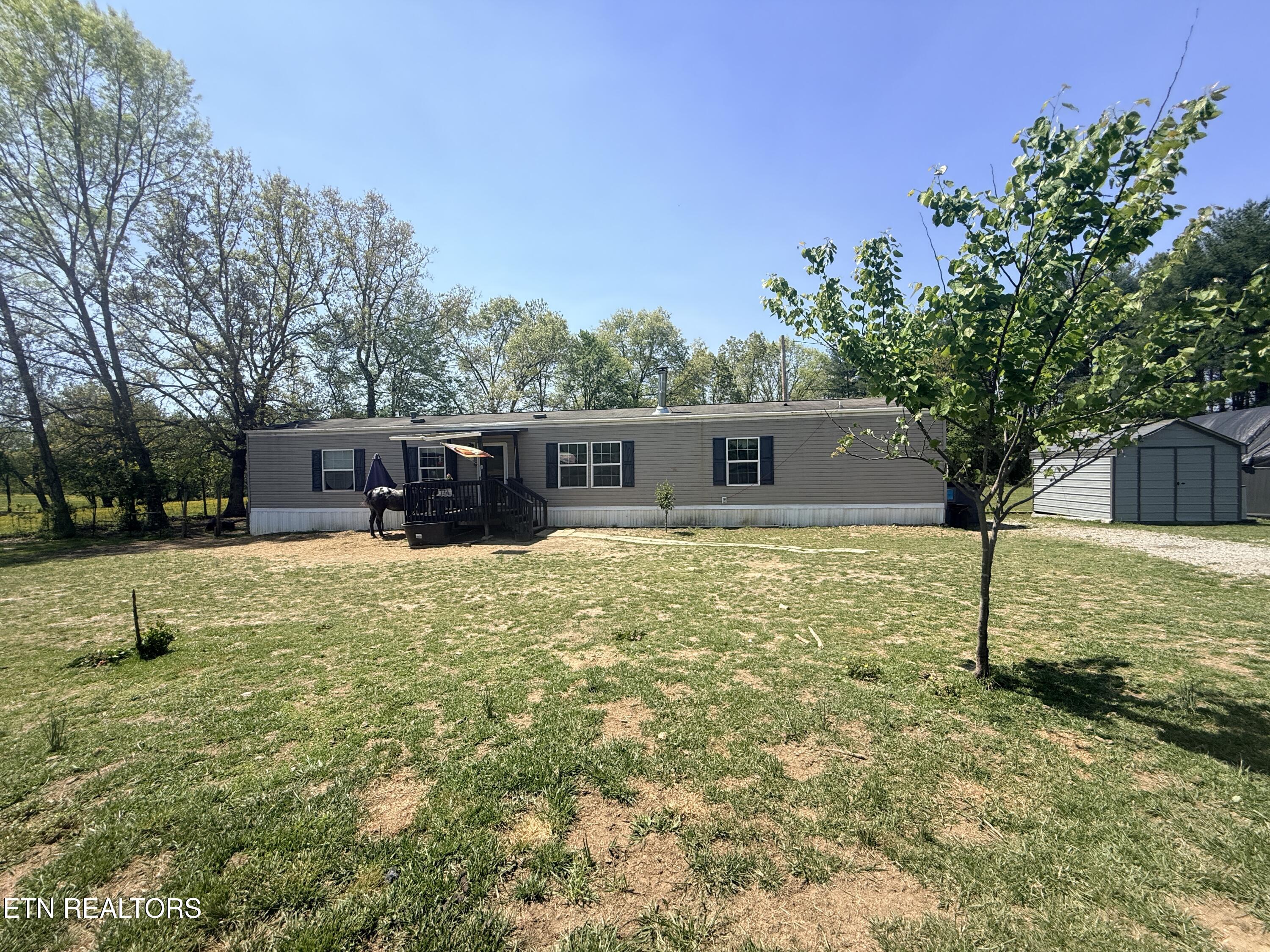 174 Claude Howard Road Deer Lodge TN 37726